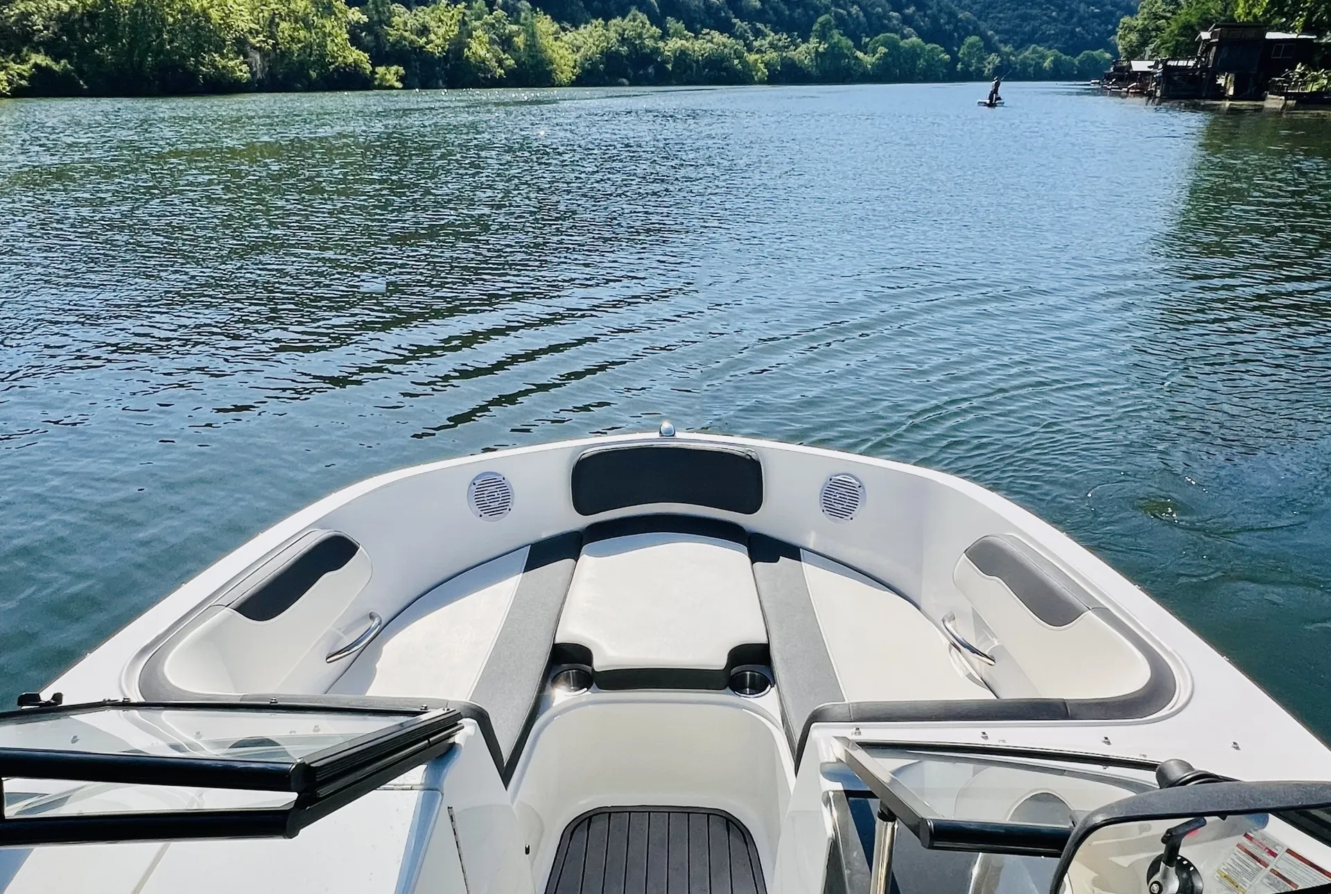 BAYLINER VR6 BOWRIDER in Austin, TX — photo 4