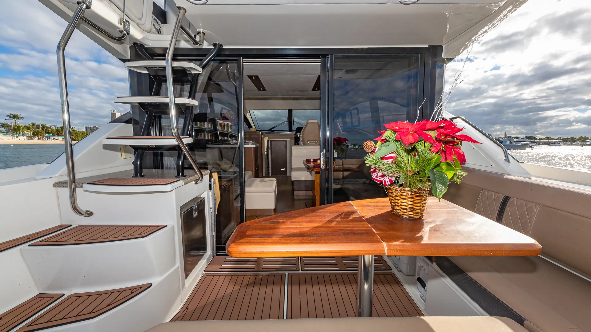 Sea Ray Boats 400 Fly in North Palm Beach, FL — photo 7