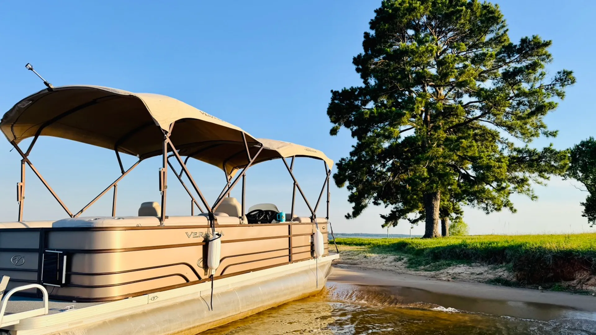 Luxury Lake Conroe Pontoon • Tubing and Family Fun
