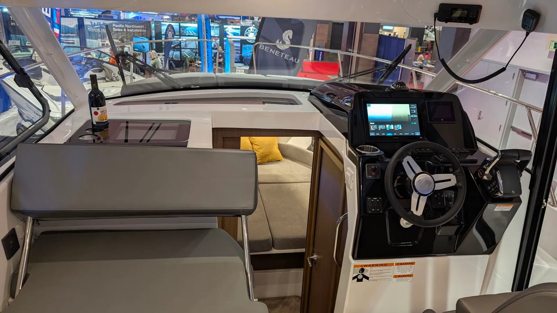 Beneteau USA Antares 9 in Seattle, WA — photo 9