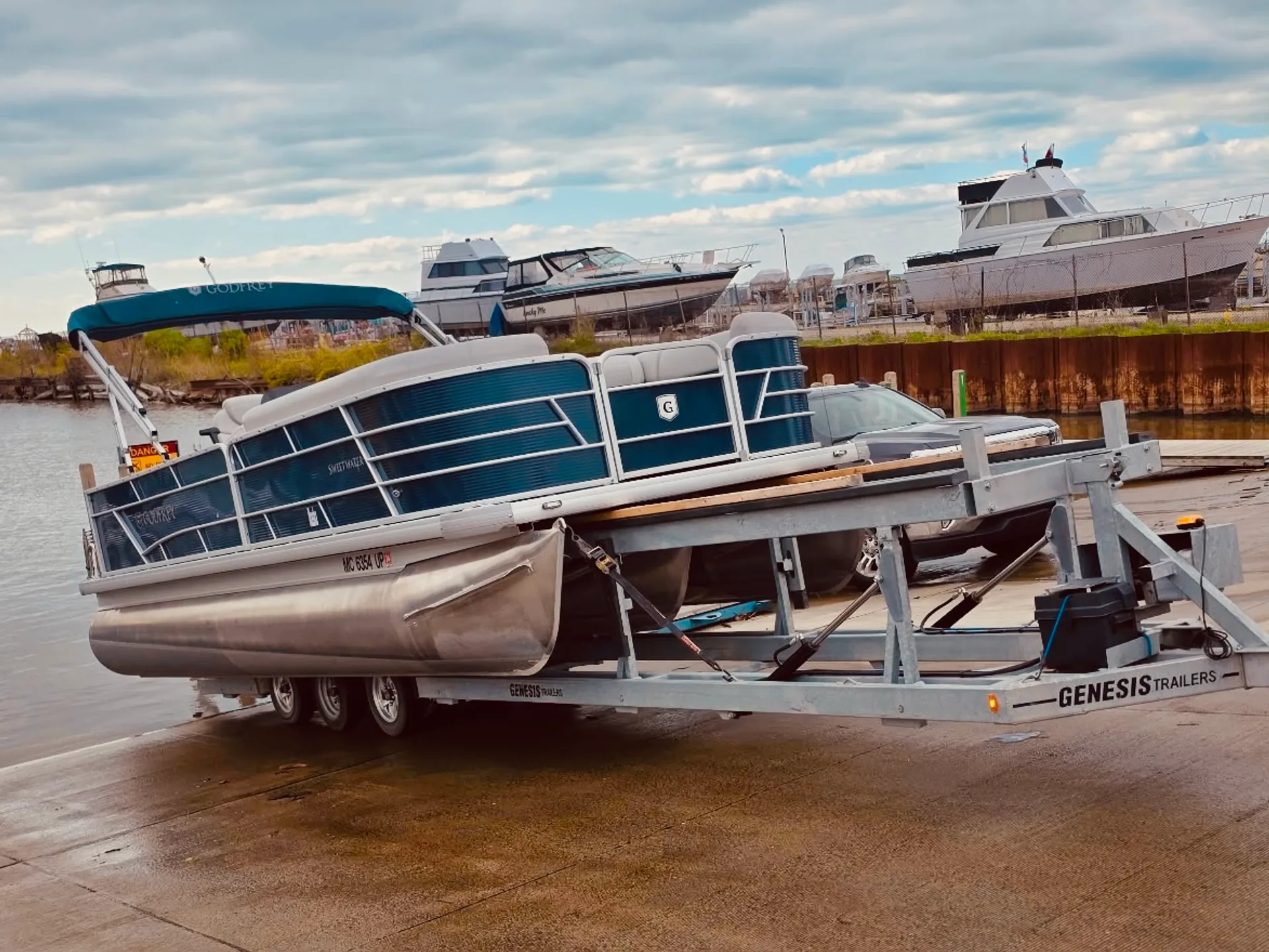 GODFREY MARINE SWEETWATER 2286 SFL in Harrison Township, MI — photo 6