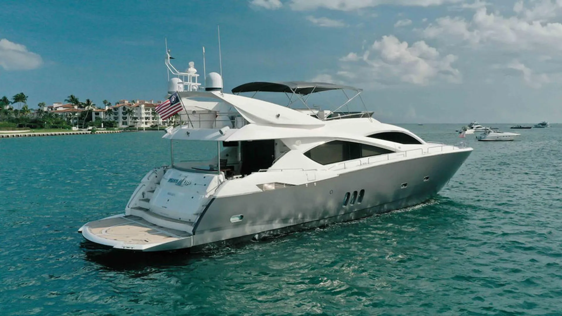 Sunseeker 82 Yacht in Miami, FL