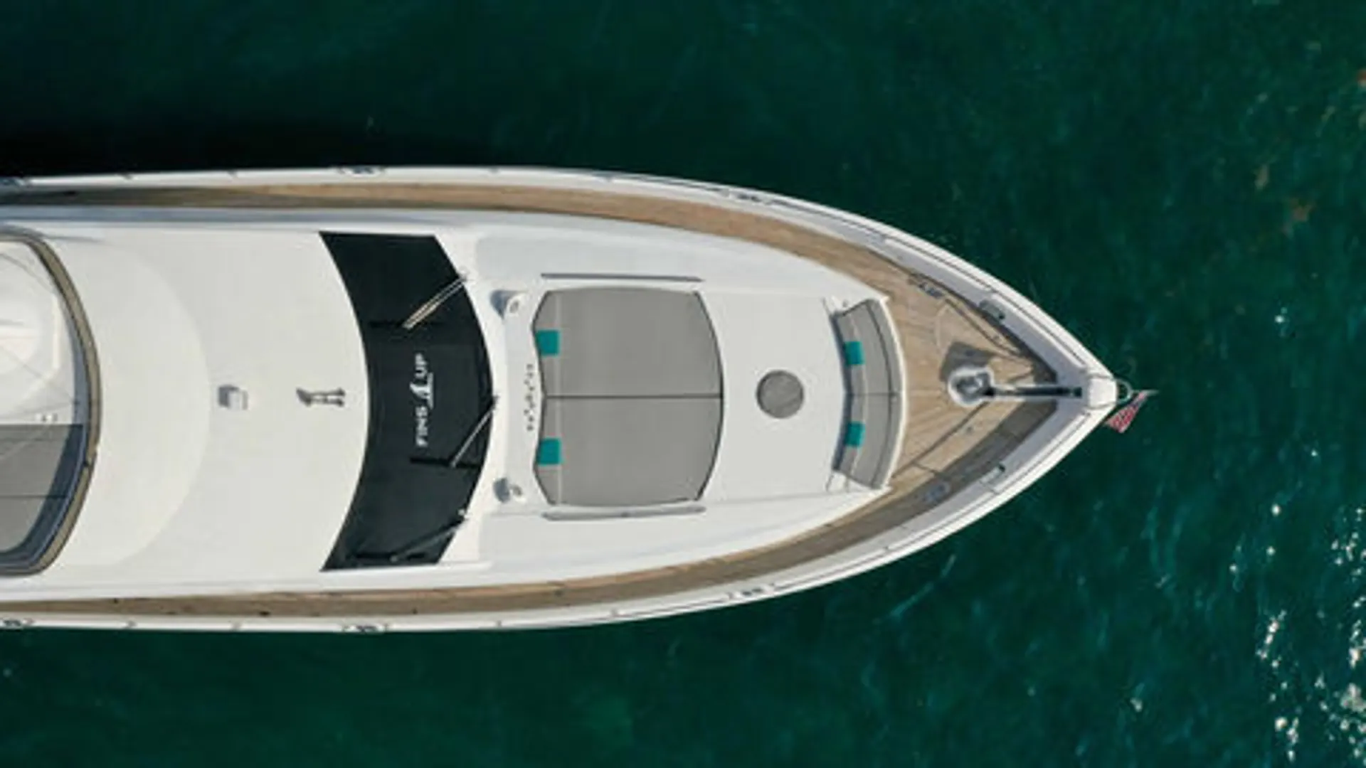 Sunseeker 82 Yacht in Miami, FL — photo 2