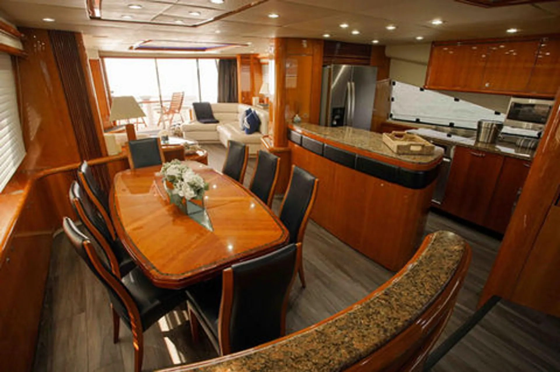 Sunseeker 82 Yacht in Miami, FL — photo 7