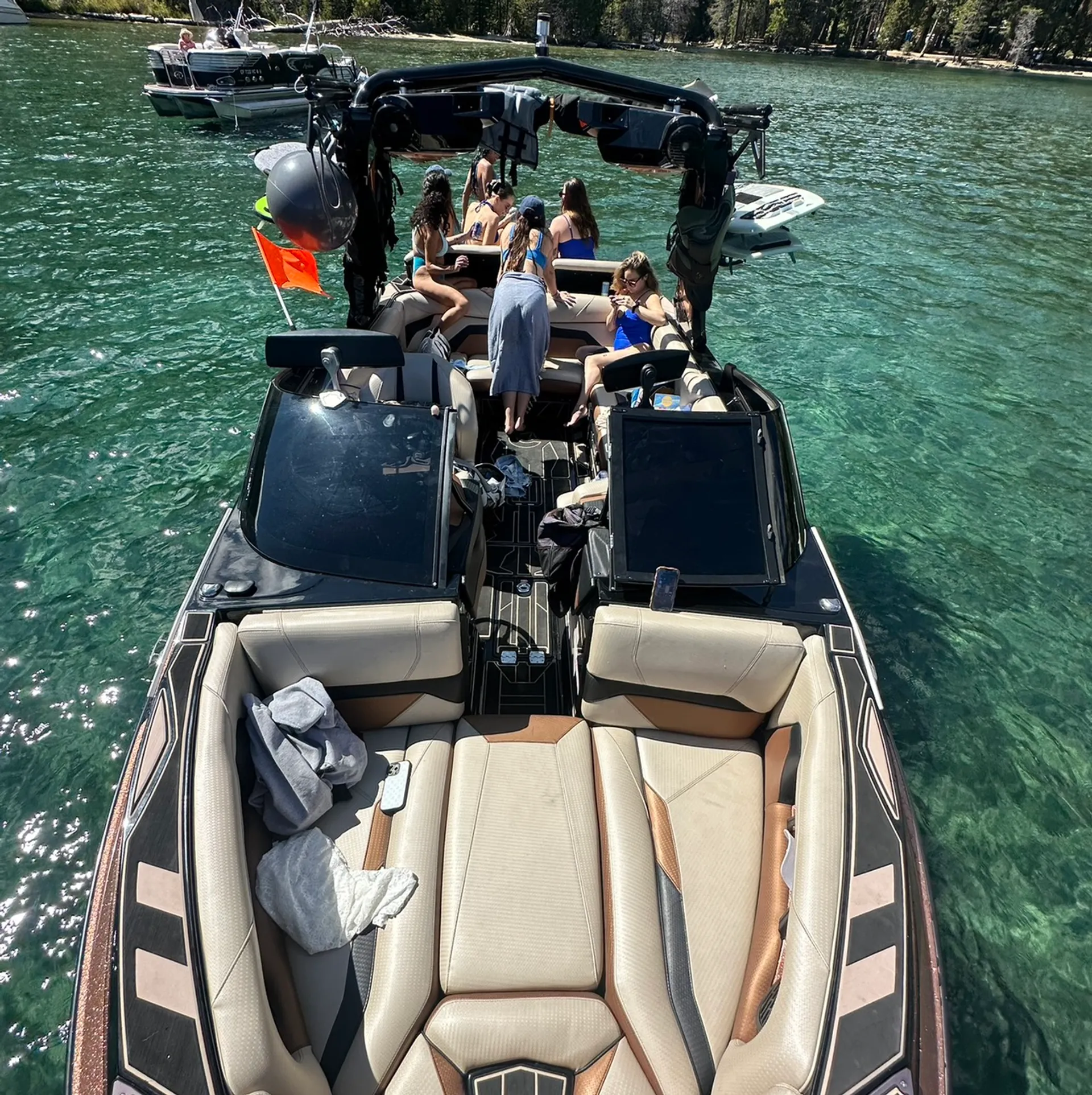 Centurion Wakesurf Boat