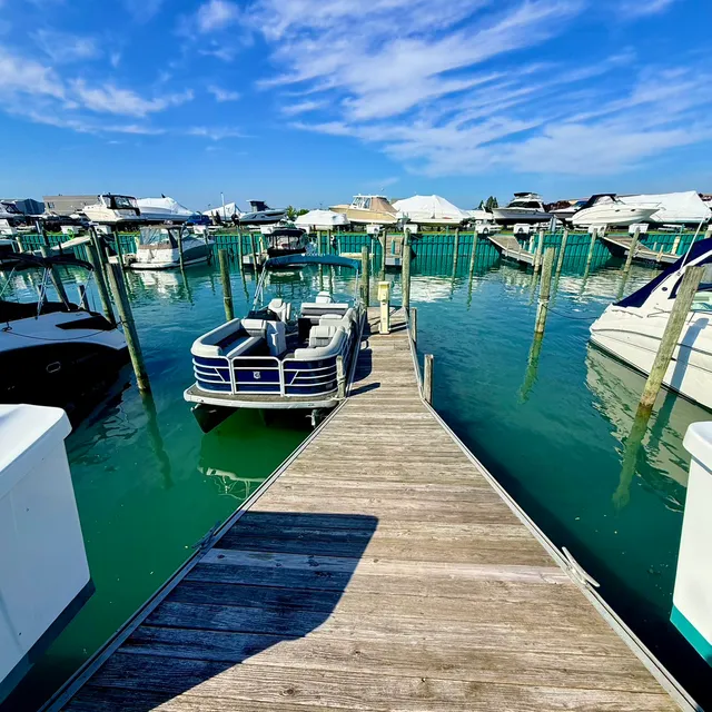 Rent a GODFREY MARINE pontoon in Harrison Township, MI near me