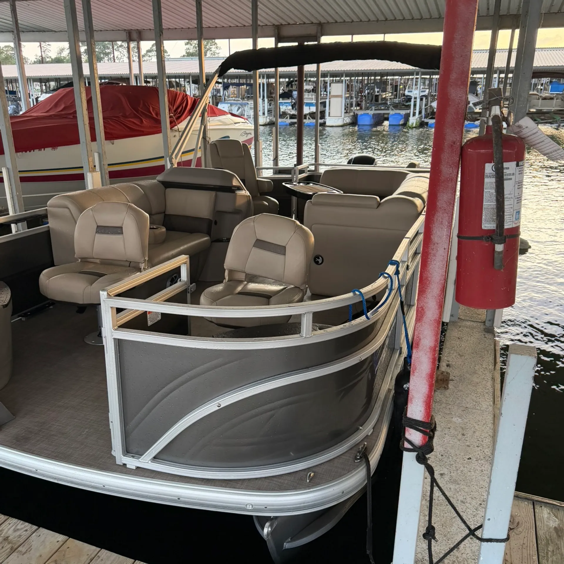 SUN TRACKER FISHIN' BARGE 20 DLX in Montgomery, TX — photo 5