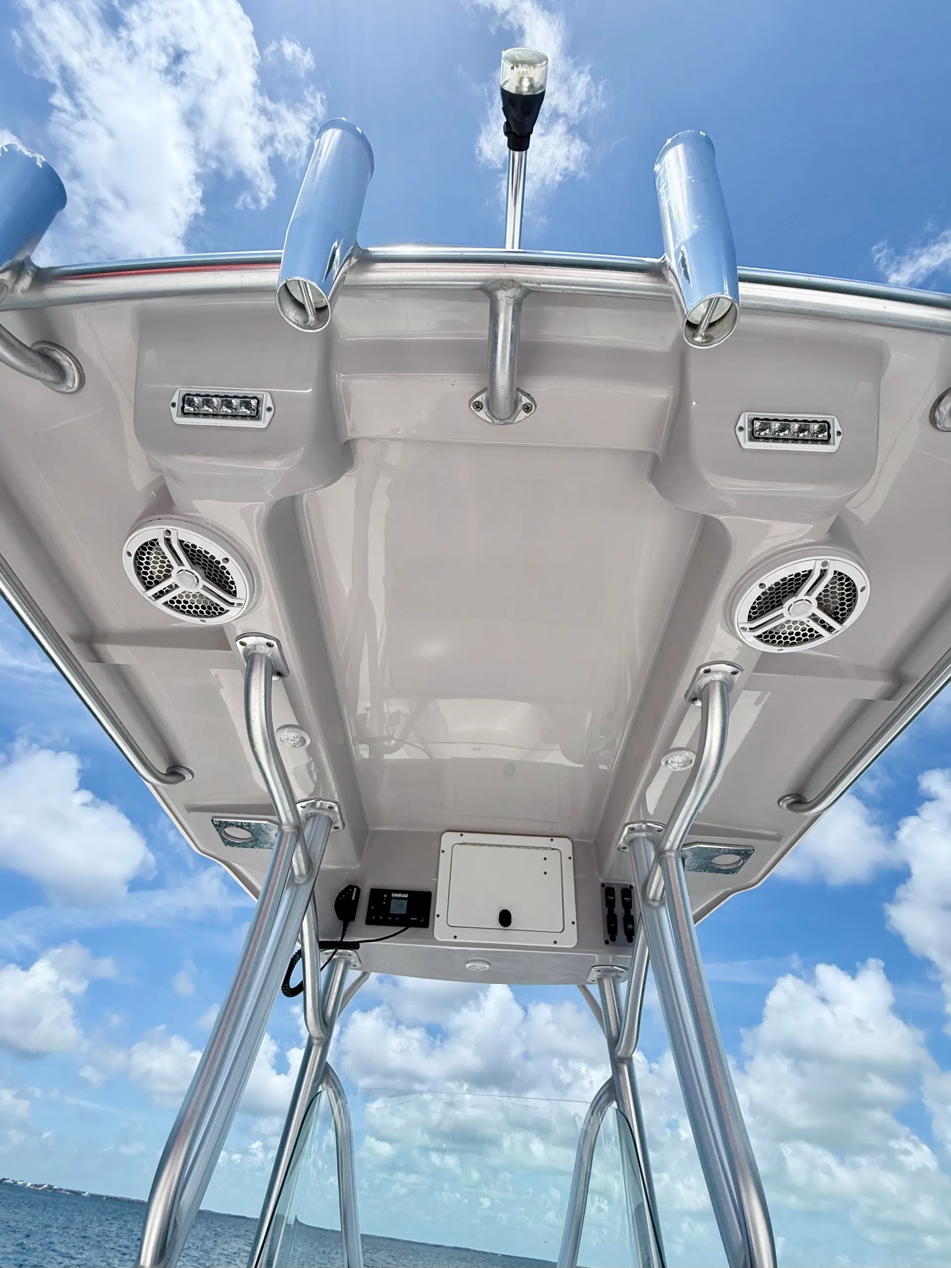 SEA BORN BOATS LX22 CC LE HARDTOP in Key Largo, FL — photo 10
