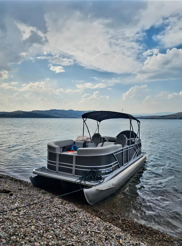Rent a SYLVAN MARINE pontoon in Coeur d'Alene, ID near me