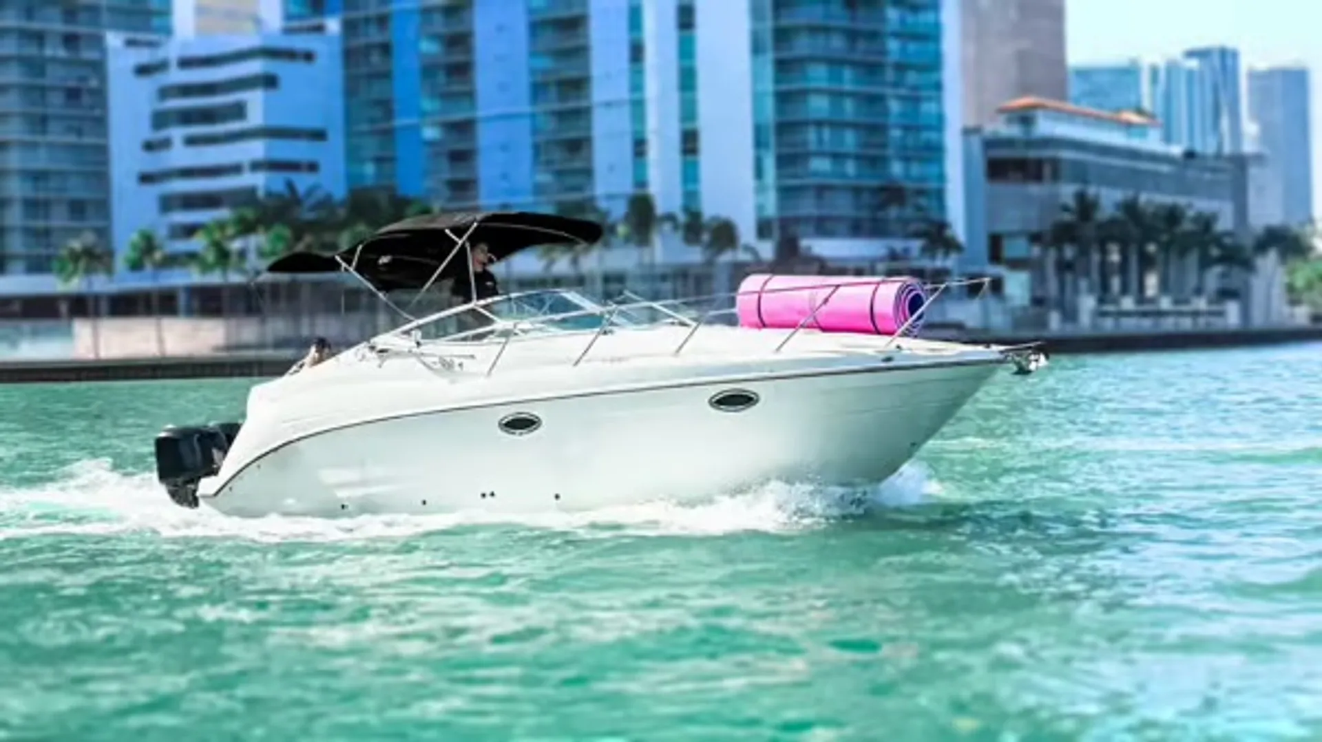 MAXUM 3000 SCR in Miami, FL