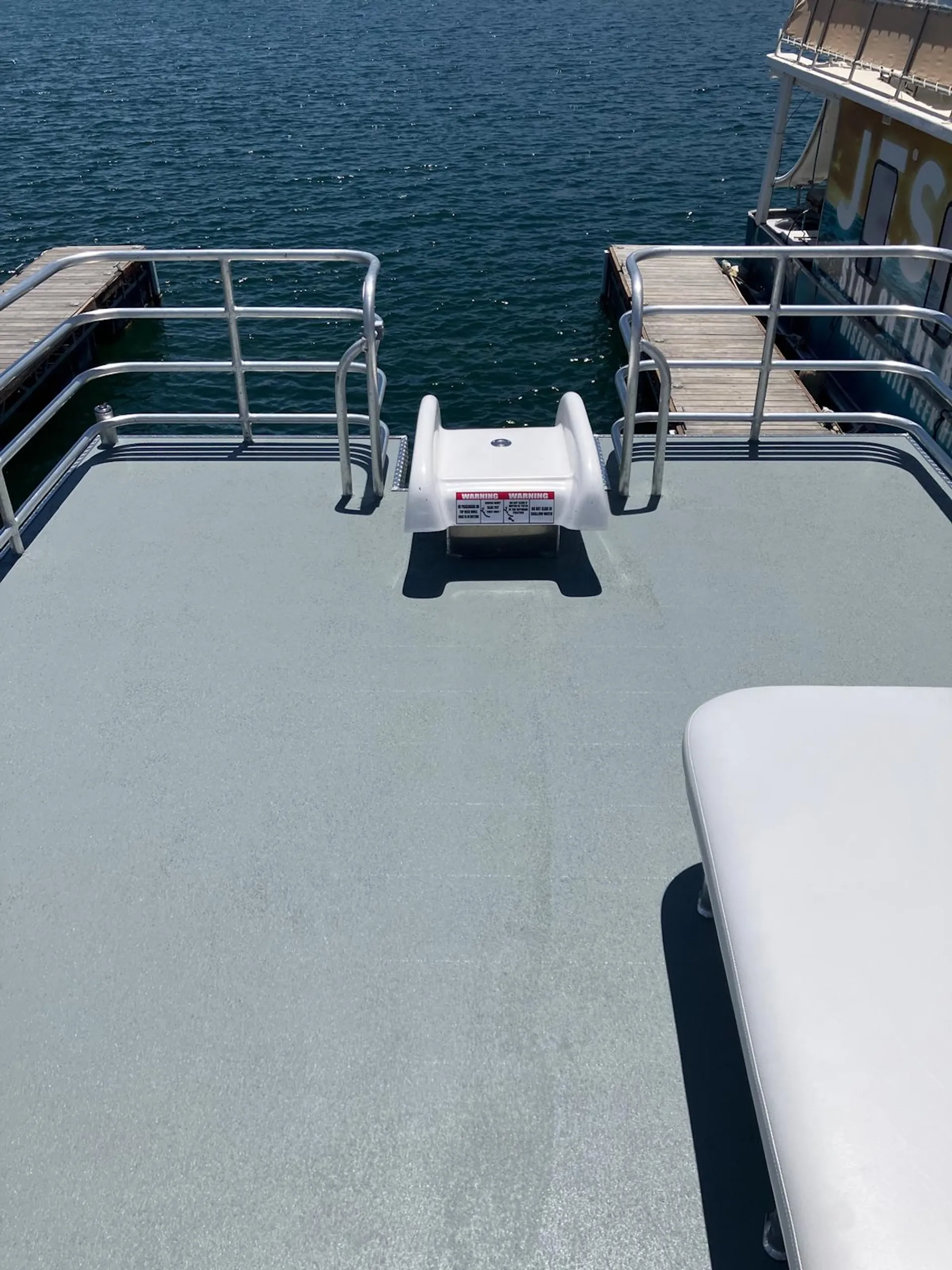 30 foot Party Pontoon with slide - 21 passenger boat - Captain include
