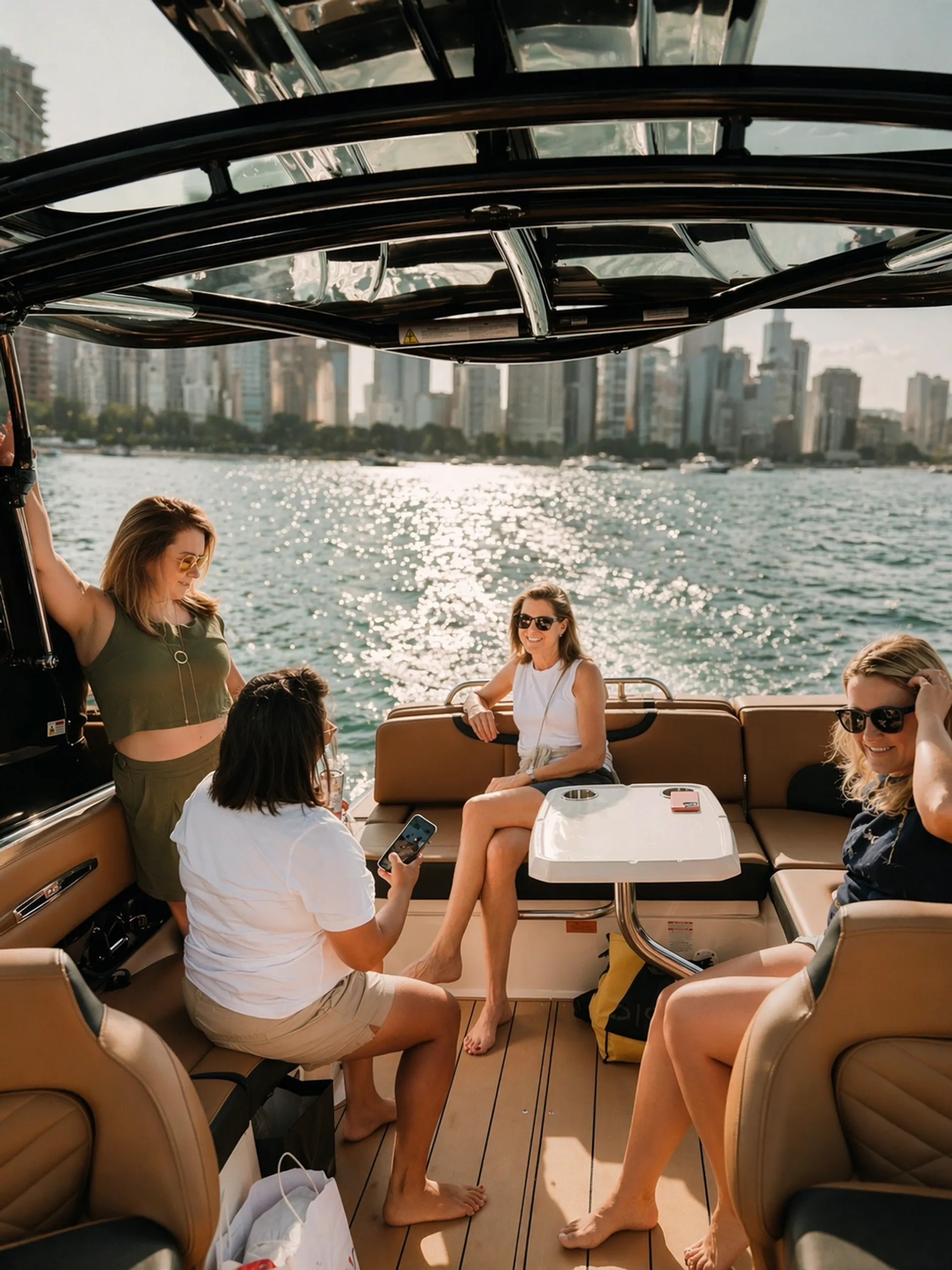 CHAPARRAL BOATS 307 SSX in Chicago, IL — photo 10