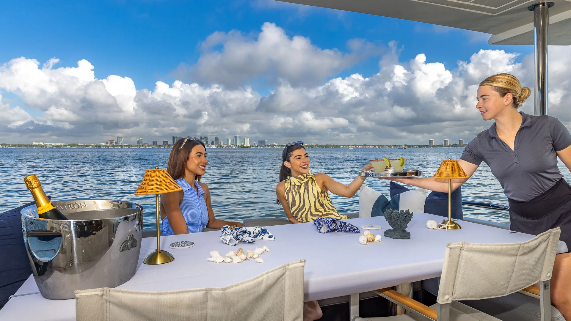 Luxe 84 ft. Azimut w/ water toys serving Northeast, Florida & Bahamas