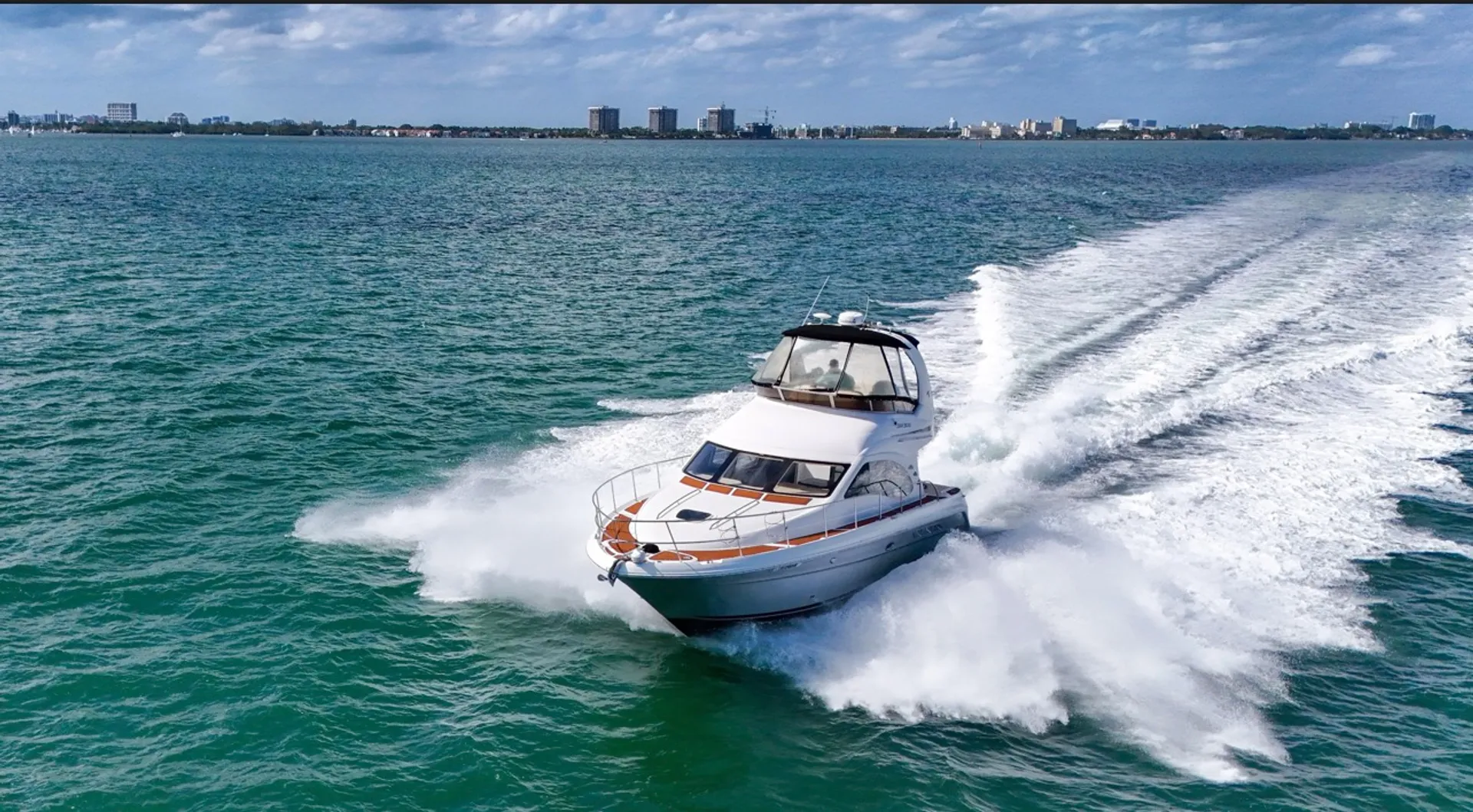 Sea Ray Boats SEDAN BRIDGE 48FT  in Miami, FL — photo 4