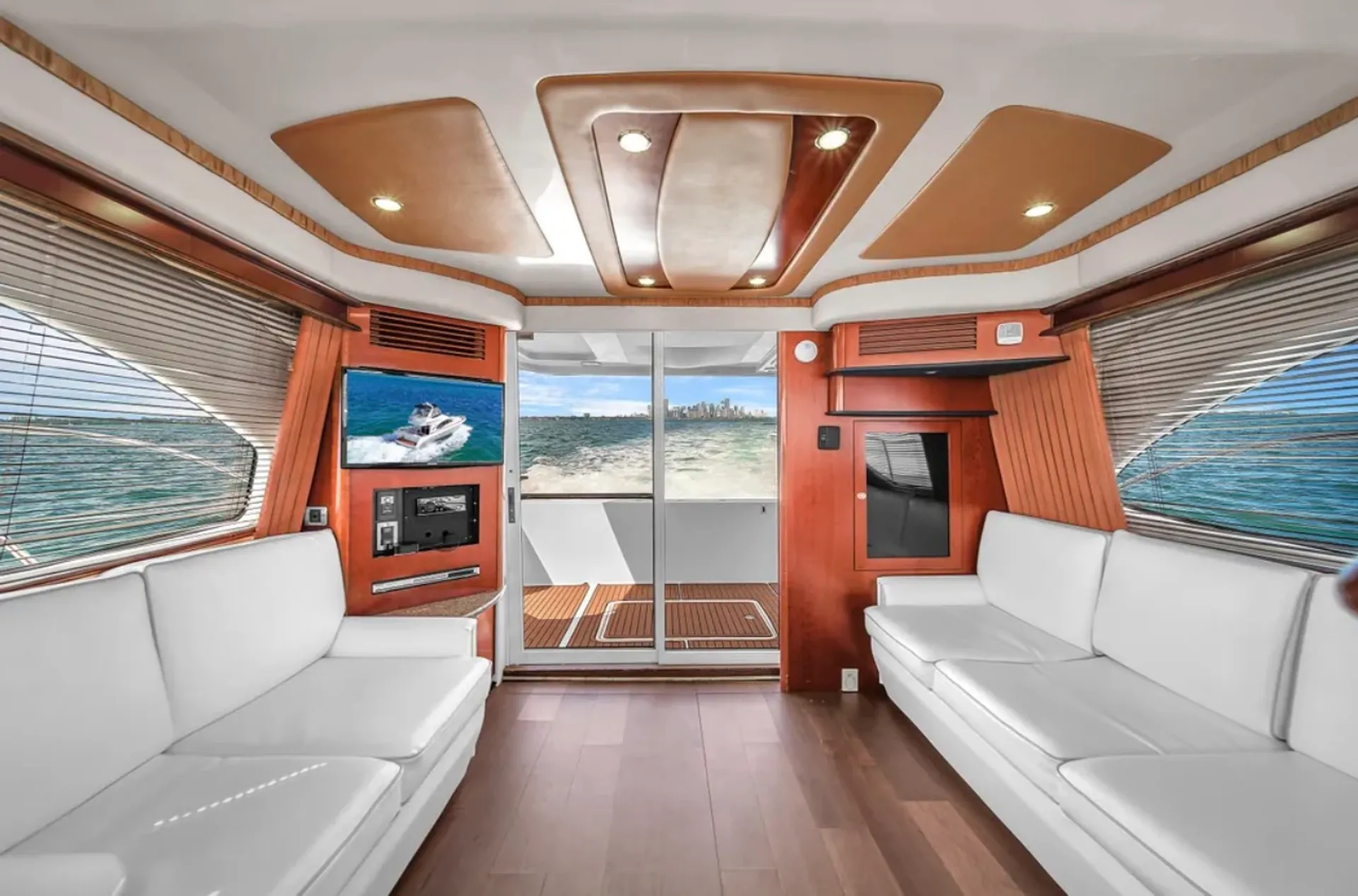 LUXURY SEA RAY SEDAN BRIDGE 48 FT