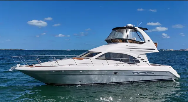 Rent a Sea Ray Boats flybridge in Miami, FL near me