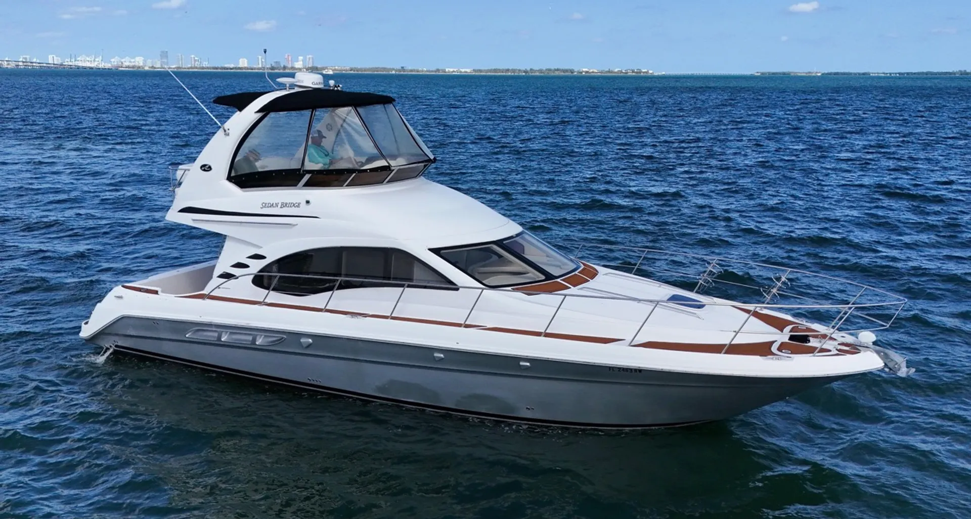 Sea Ray Boats SEDAN BRIDGE 48FT  in Miami, FL — photo 2