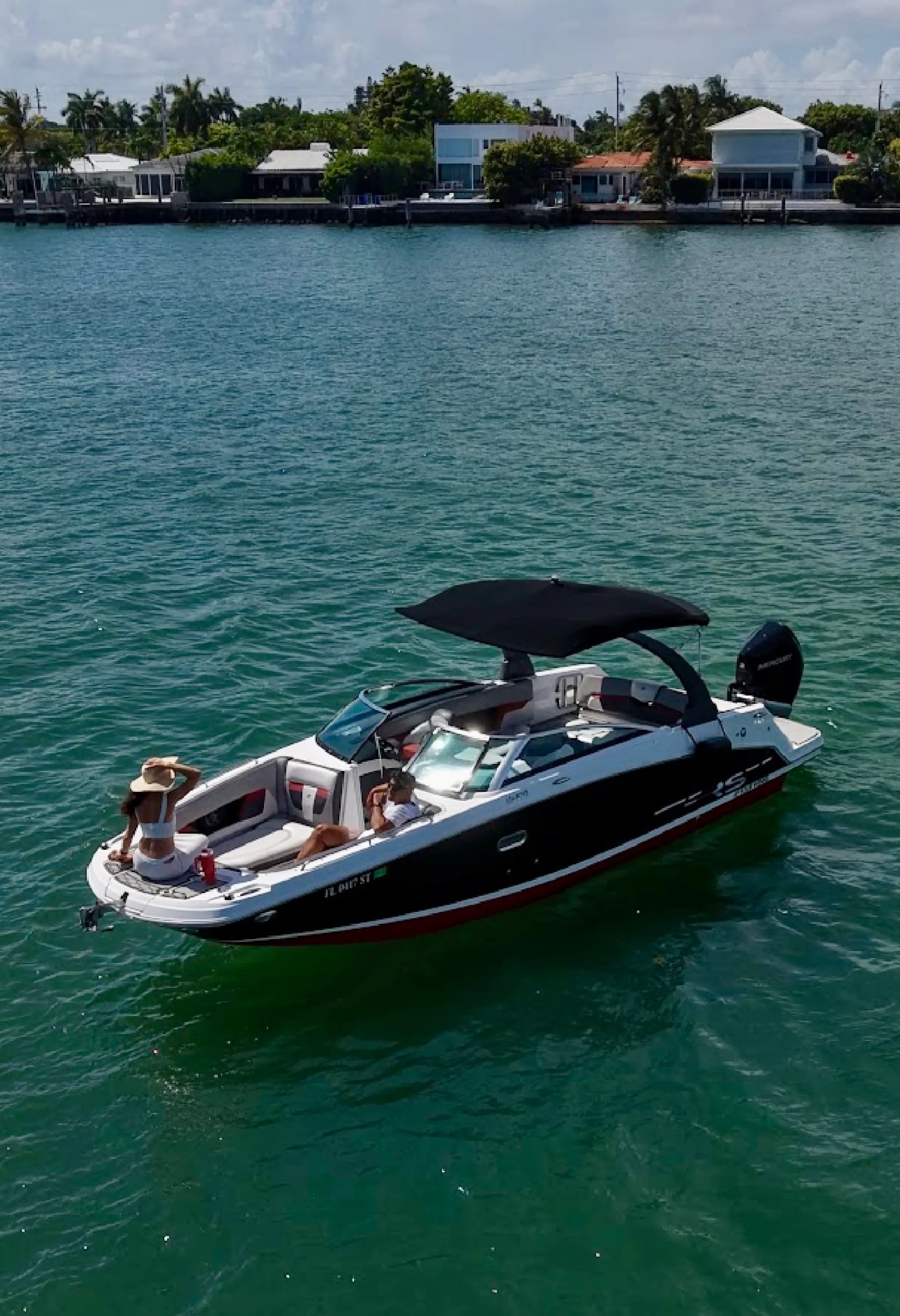 FOUR WINNS HD 270 RS in Miami Beach, FL — photo 4