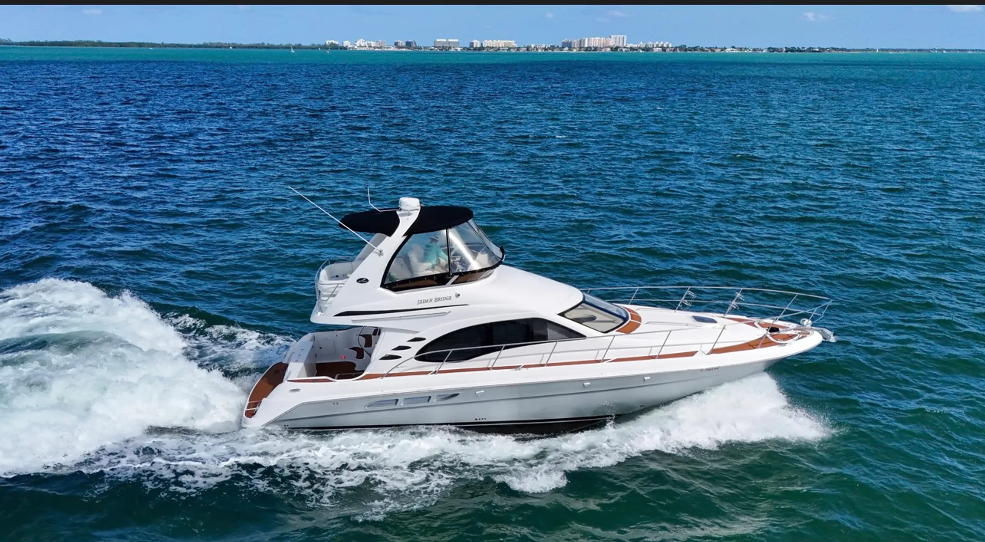 Sea Ray Boats SEDAN BRIDGE 48FT  in Miami, FL — photo 3