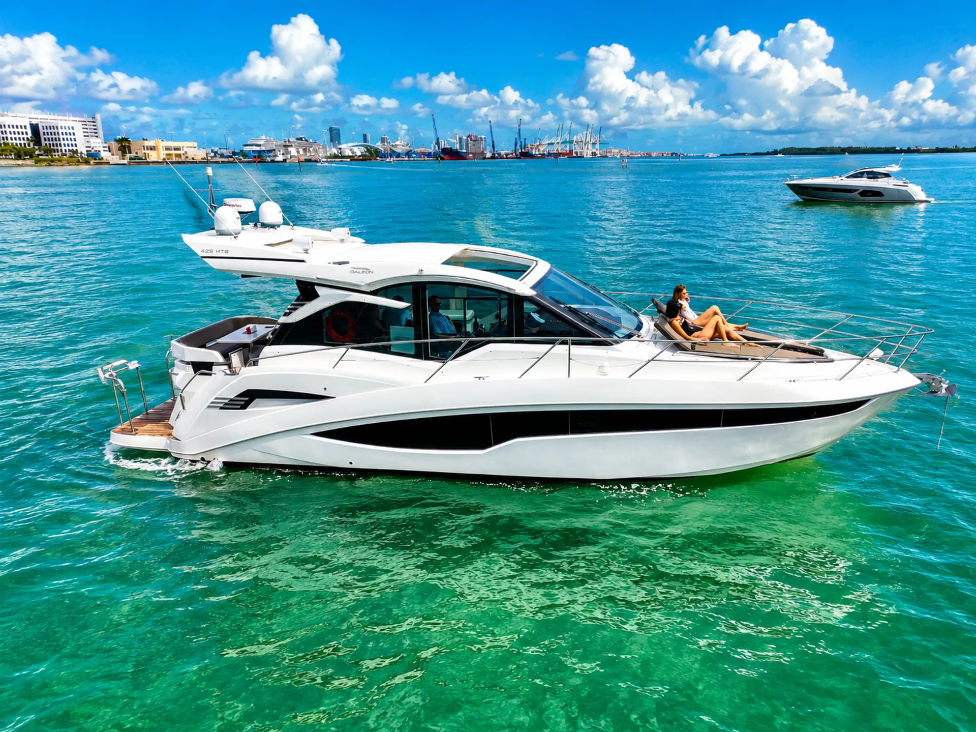 Galeon 425 HTS in Miami, FL — photo 7