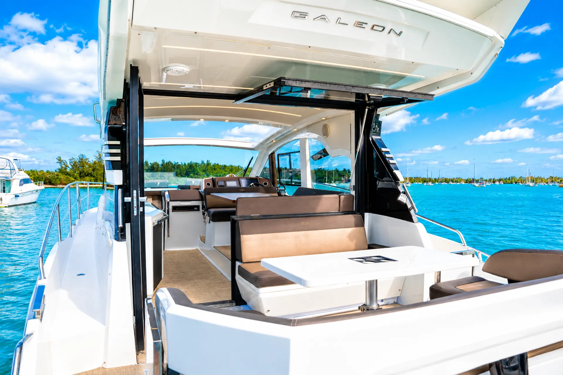 Galeon 425 HTS in Miami, FL — photo 10