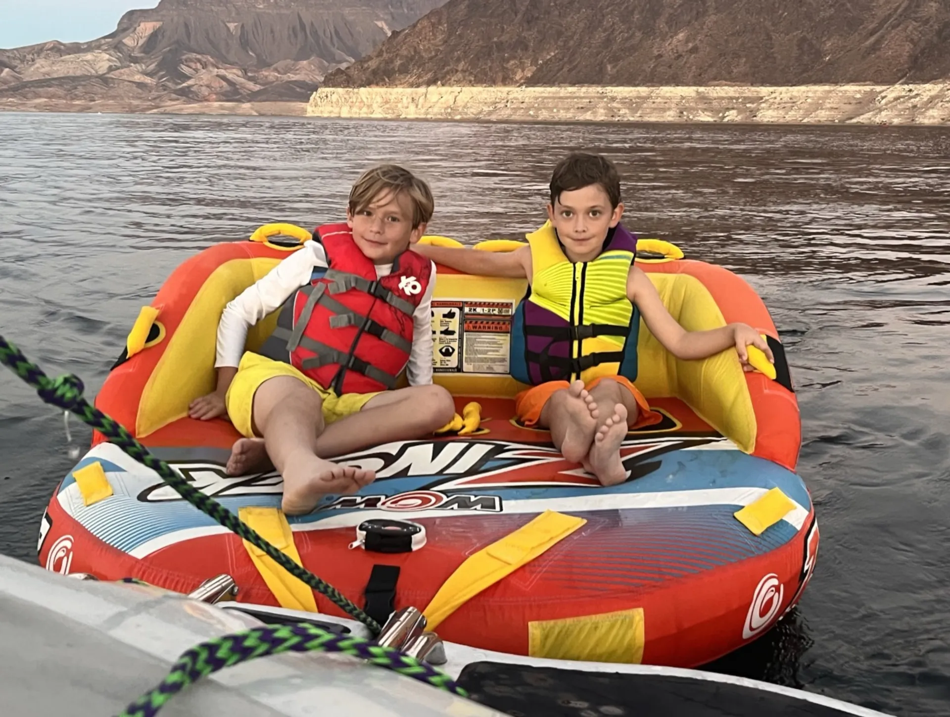 Cruise Lake Mead Like a Local Aboard Our 21’ Tahoe 