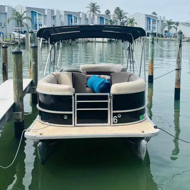 Rent a ENCORE BENTLEY pontoon in Madeira Beach, FL near me