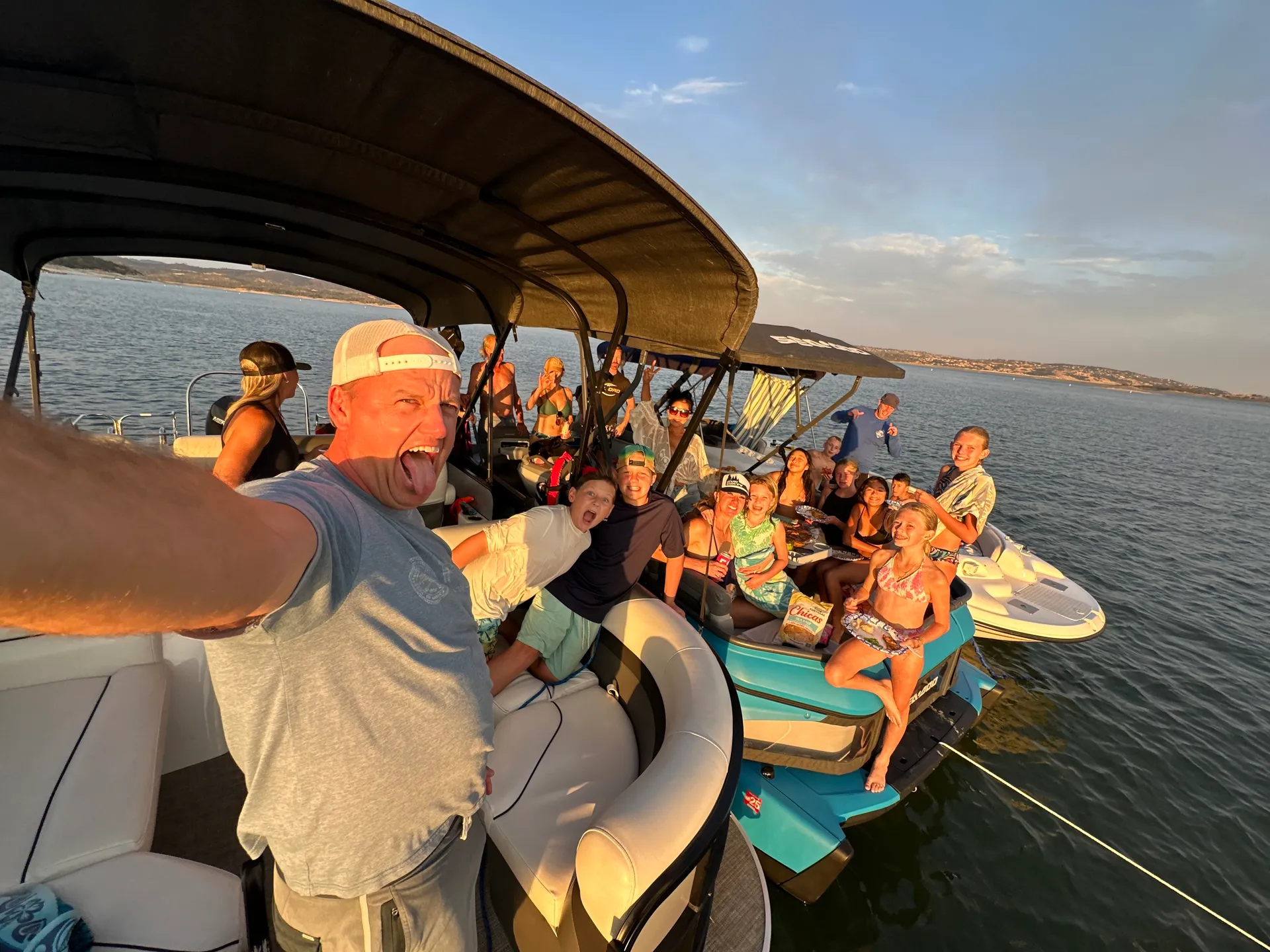 SOUTH BAY PONTOONS 224FCR LE 2.75 TRITOON in Granite Bay, CA — photo 6