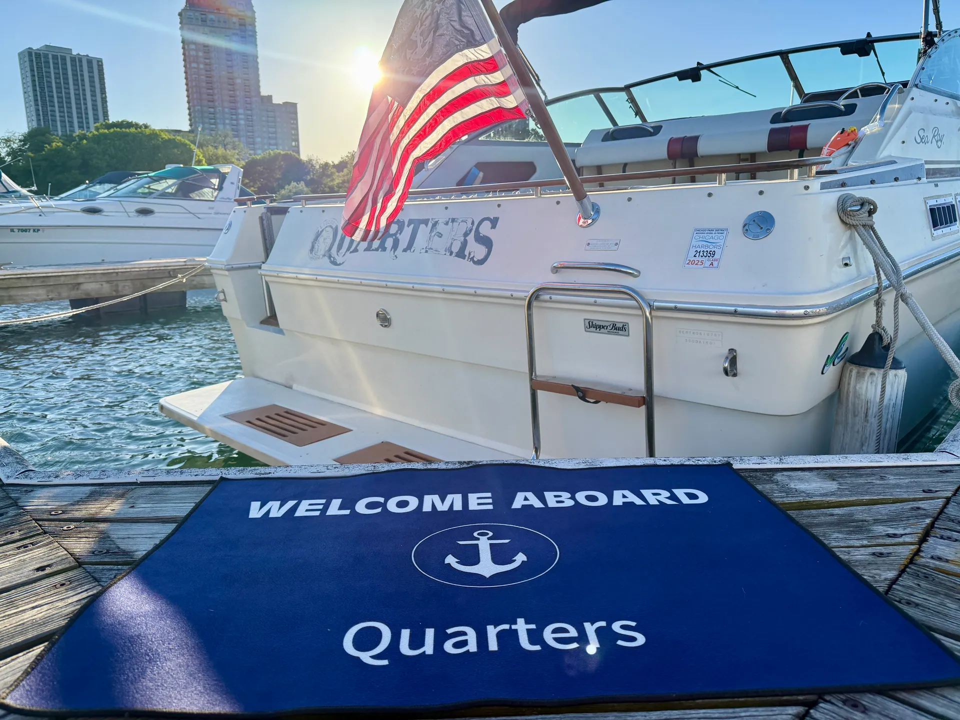 Sea Ray Boats 300 Weekender in Chicago, IL — photo 2