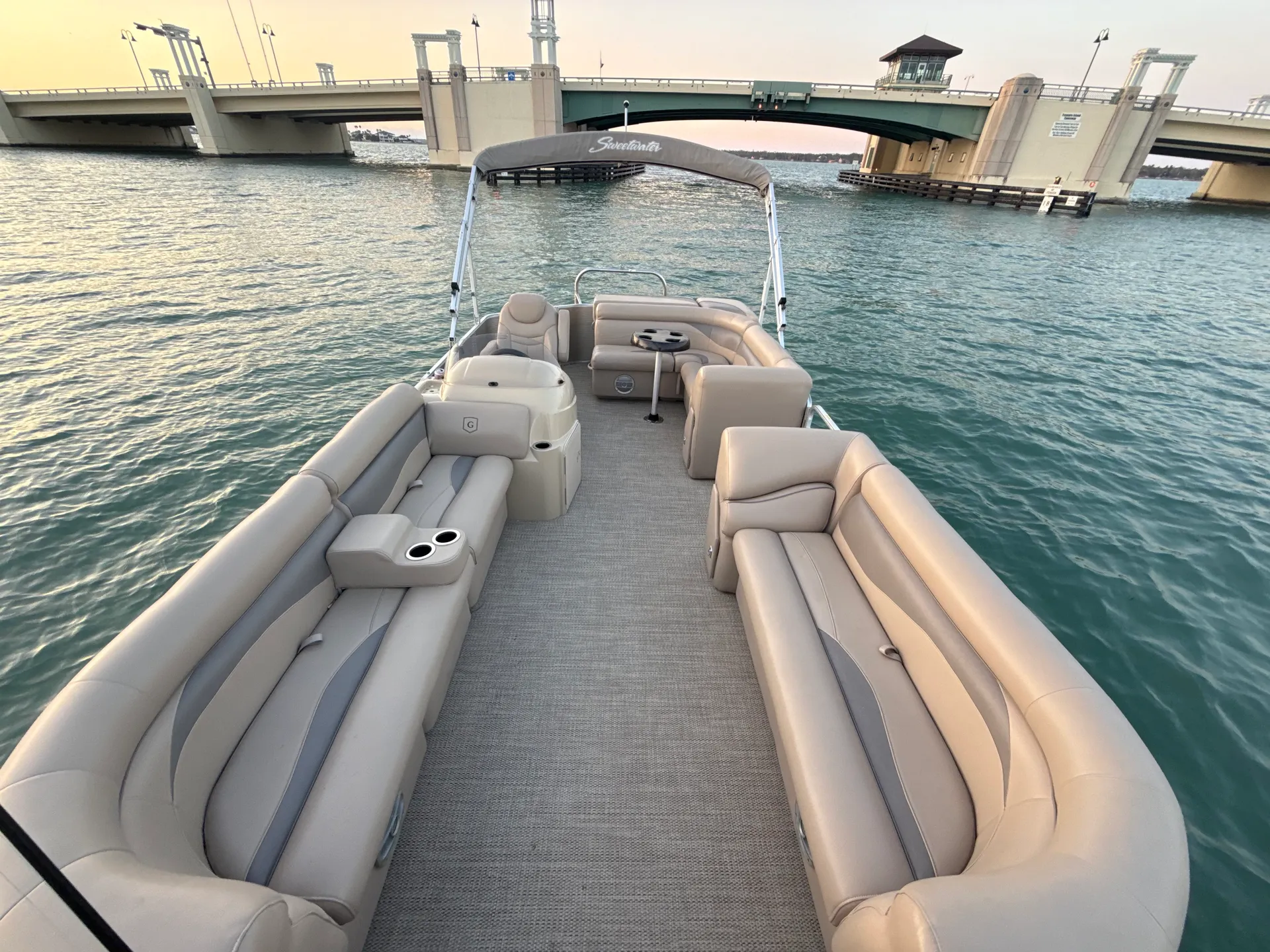 GODFREY MARINE SWEETWATER 2286 in St. Pete Beach, FL — photo 3