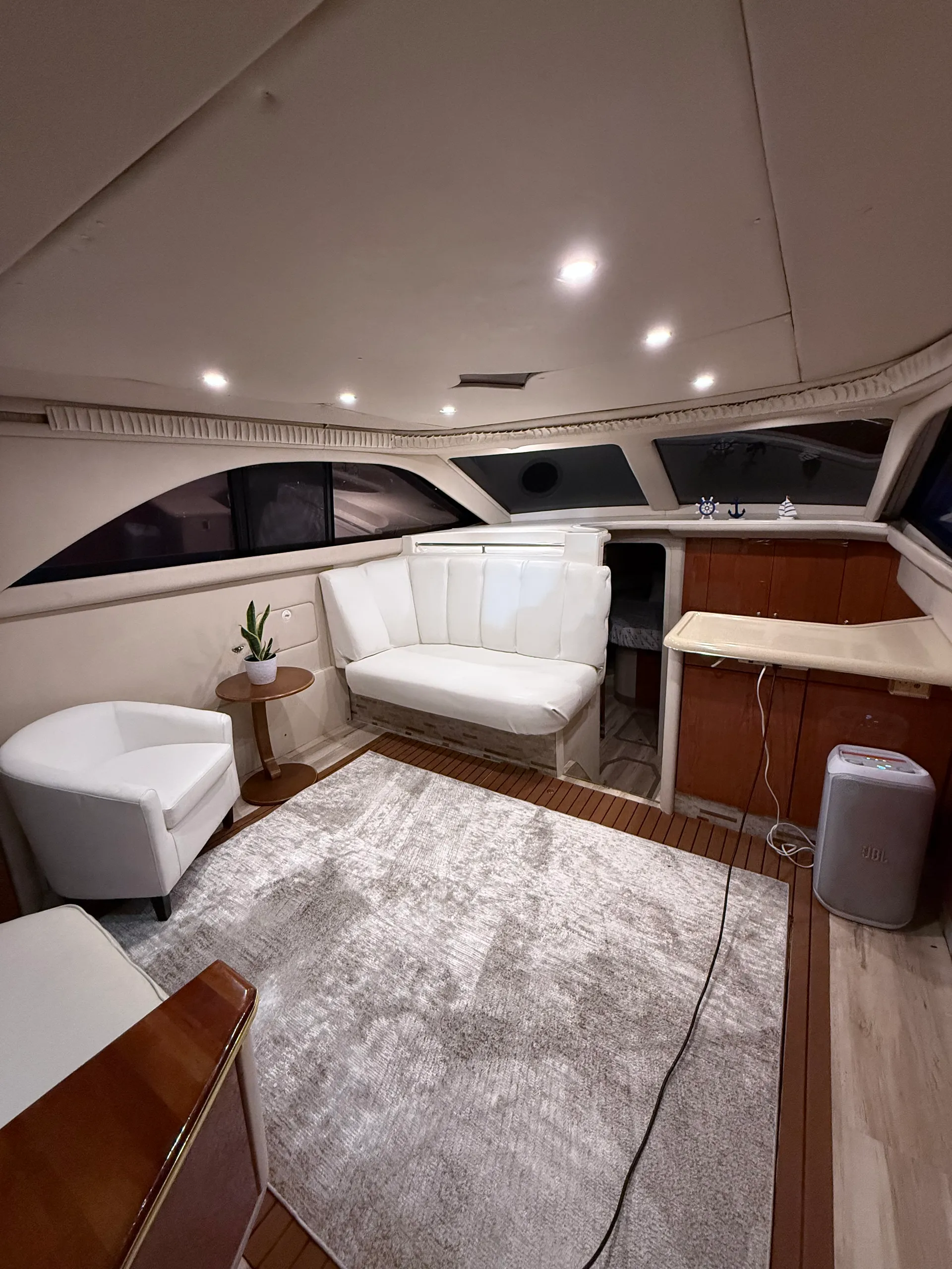 Sea Ray Boats 370 AC in Miami, FL — photo 4