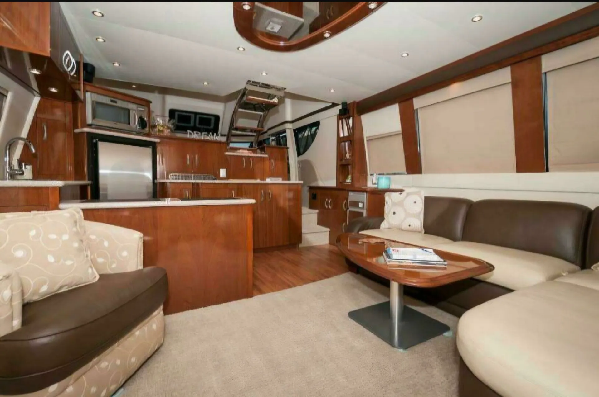 CARVER YACHTS 56 VOYAGER PILOTHOUSE in Seabrook, TX — photo 2