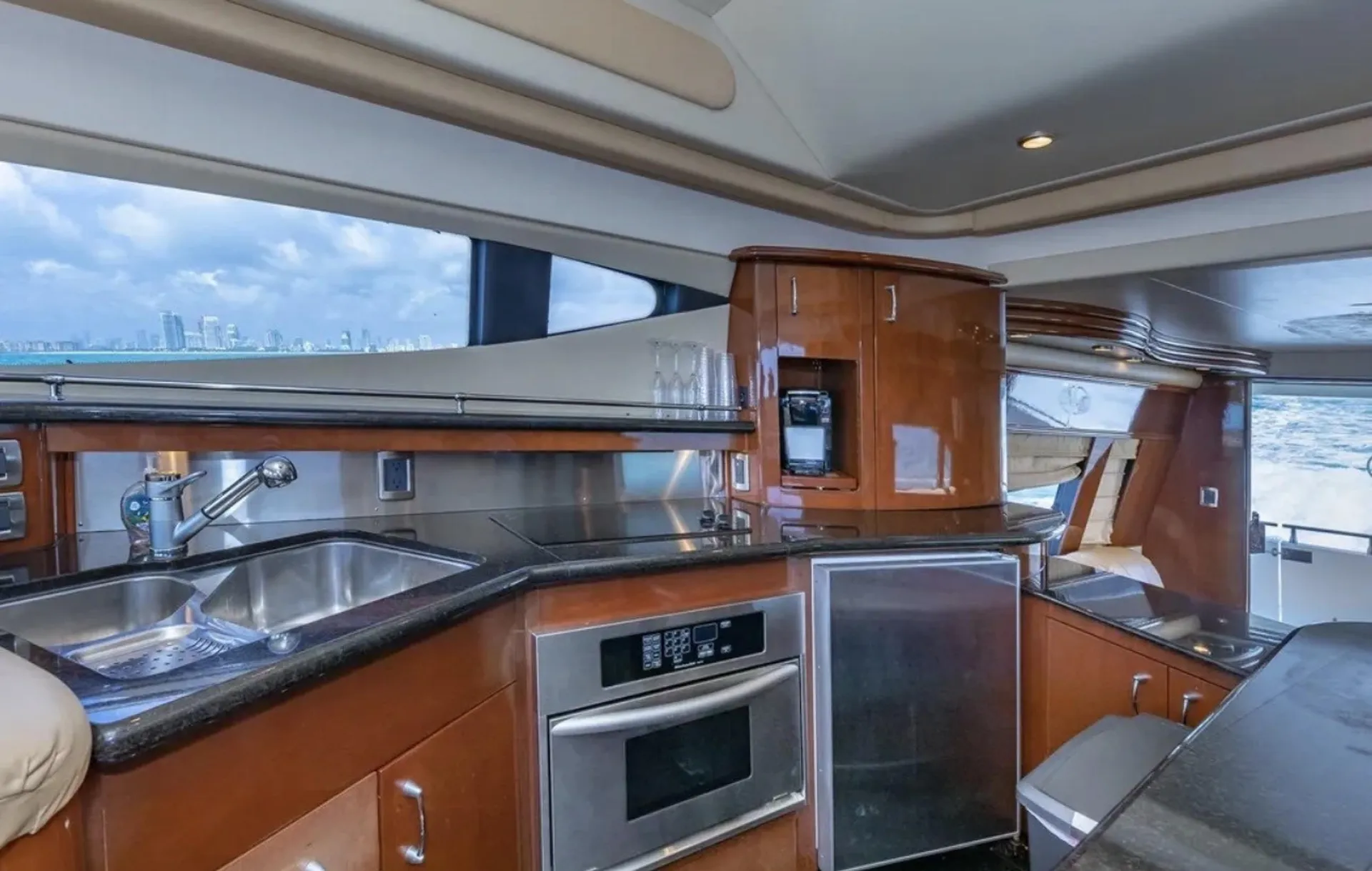 marquis 630 in Miami Beach, FL — photo 6