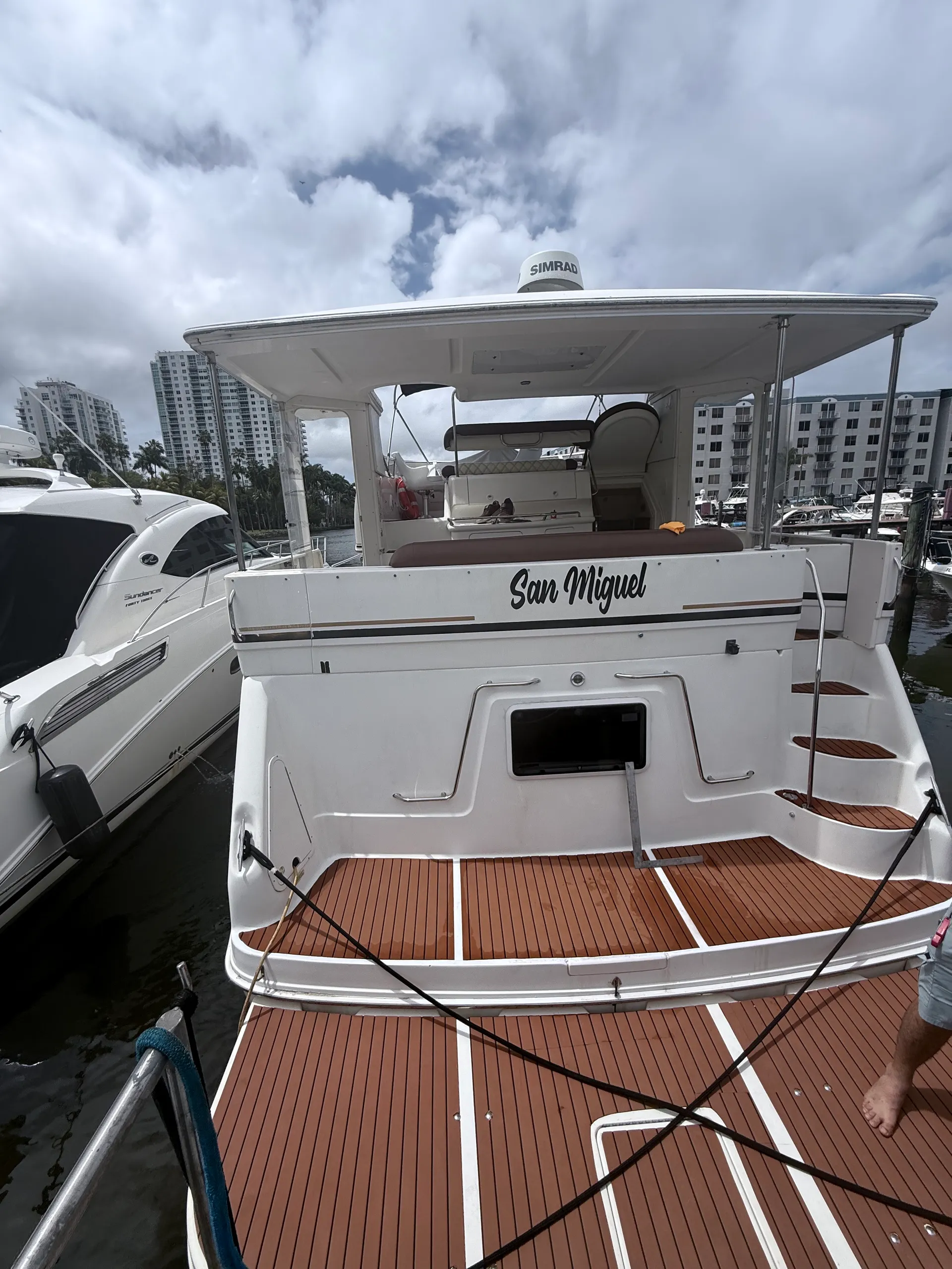 Sea Ray Boats 370 AC in Miami, FL — photo 3