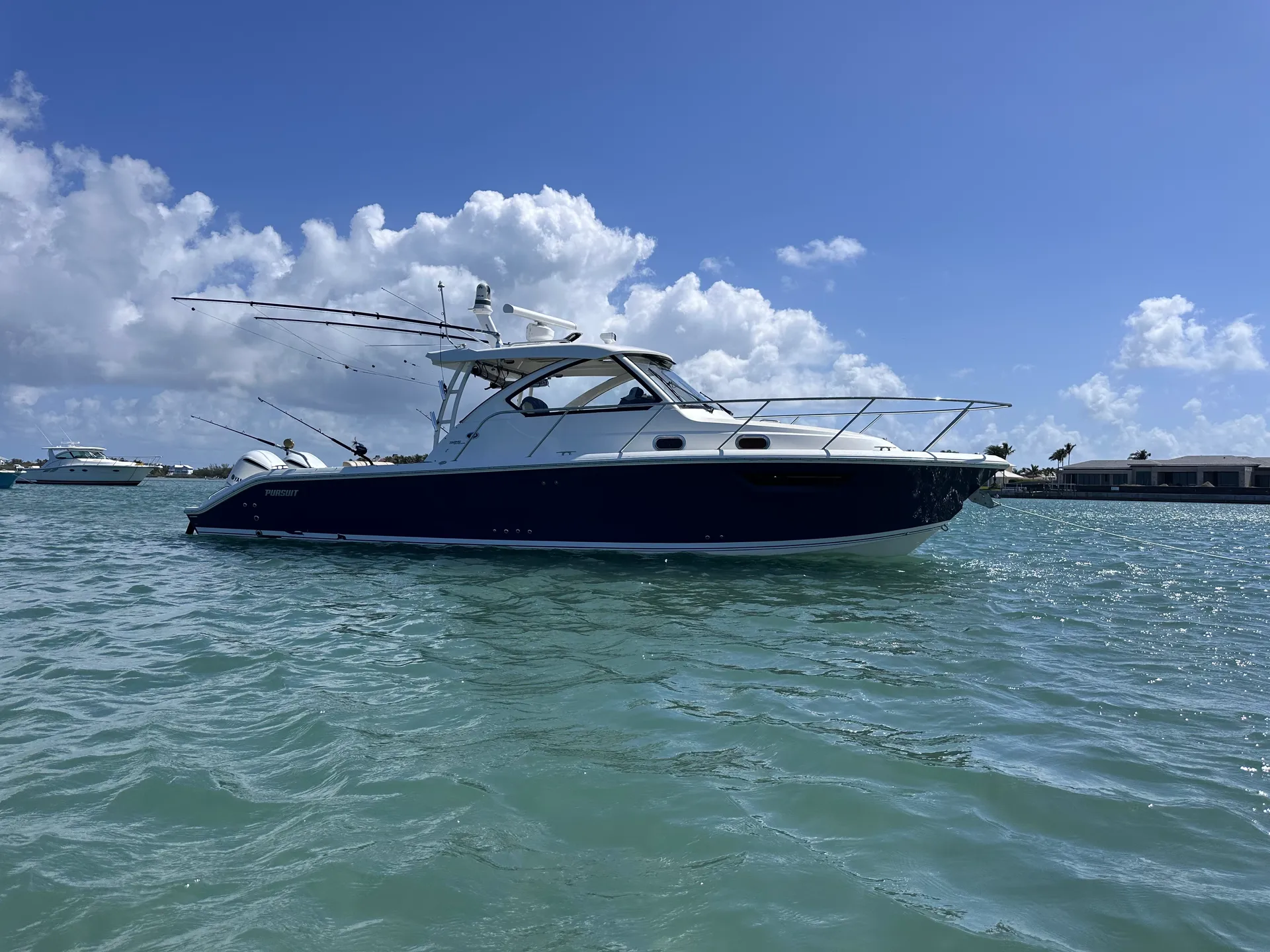 PURSUIT OS325 OFFSHORE W/2-F300HP in Palm City, FL — photo 6