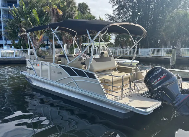 Rent a SYLVAN MARINE pontoon in Port Richey, FL near me