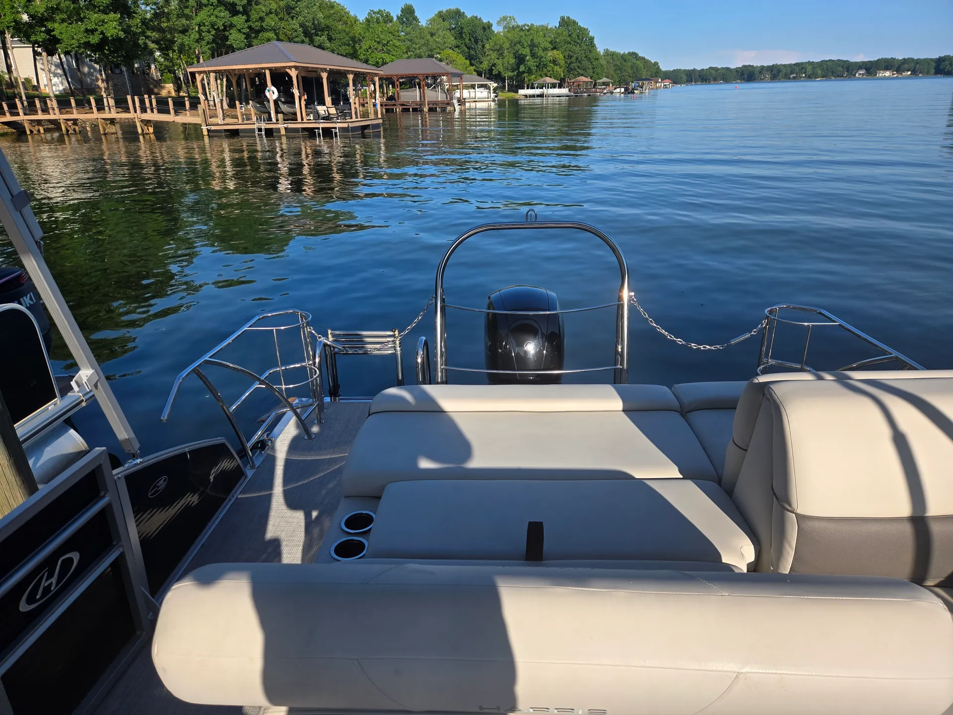 HARRIS BOATS 230 CRUISER SERIES in Lake Norman of Catawba, NC — photo 3