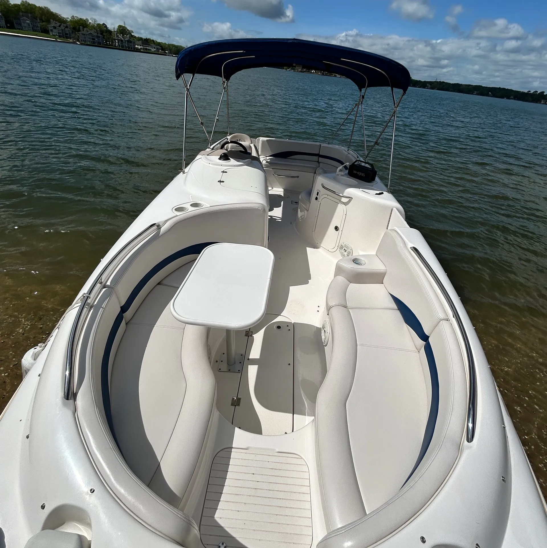 Cruise the Lake in Style – 23’ Chaparral w/ 220hp Engine