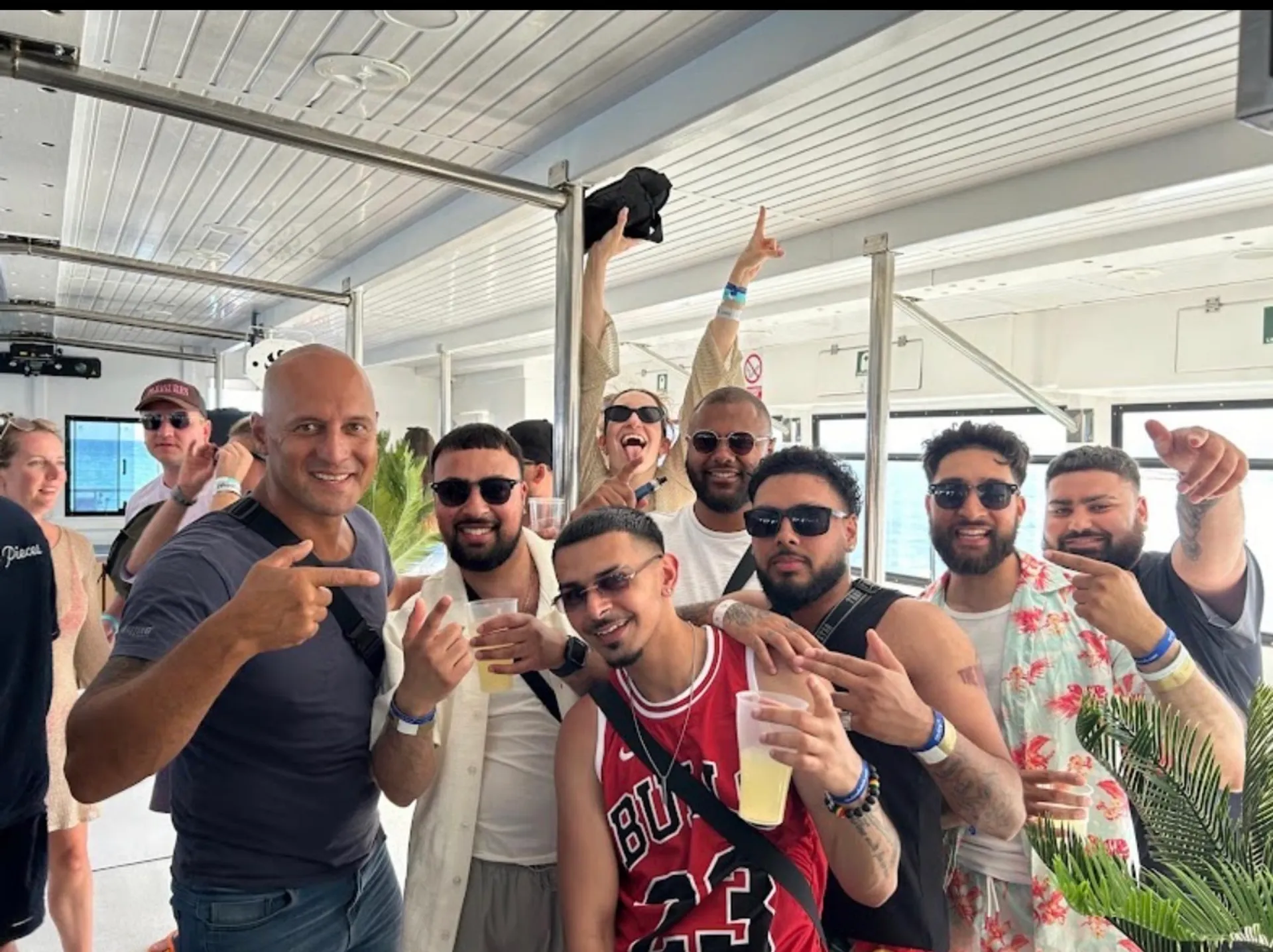 SUMERSET HOUSEBOATS 80'X18' WIDE CABIN in Chicago, IL — photo 3