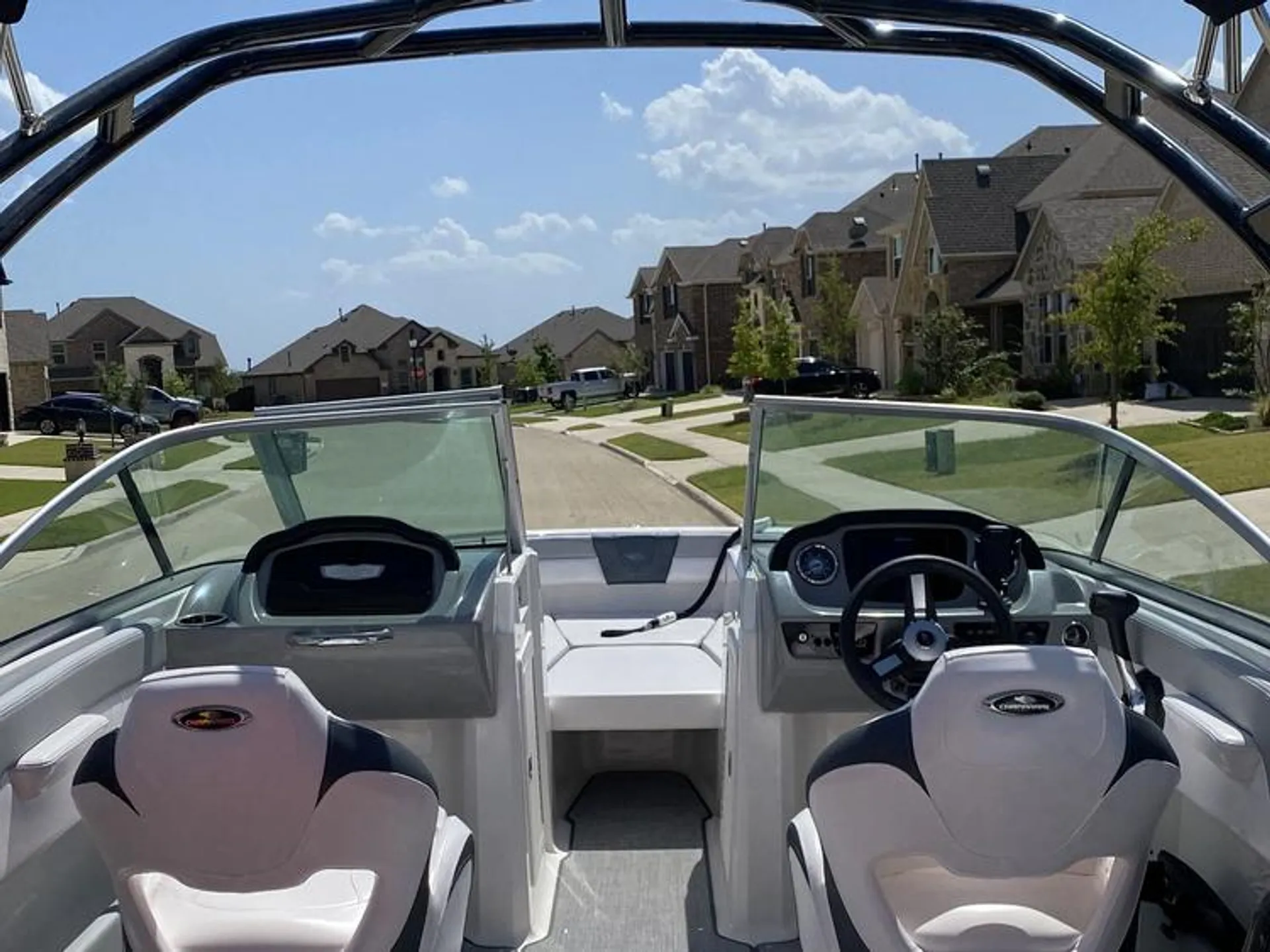 CHAPARRAL BOATS 21 SSI in Little Elm, TX — photo 3