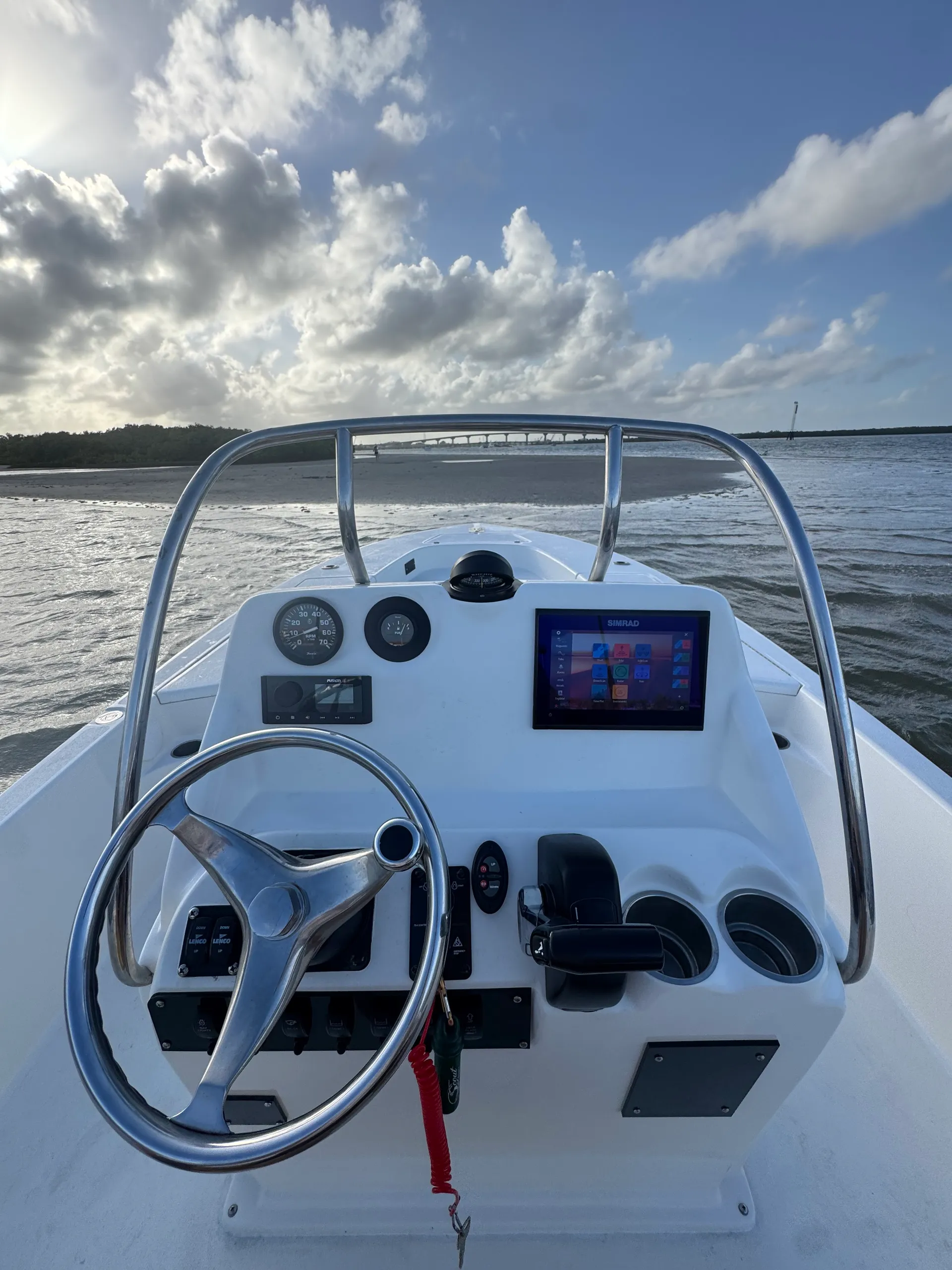 SCOUT BOATS 221 WINYAH BAY in Vero Beach, FL — photo 4