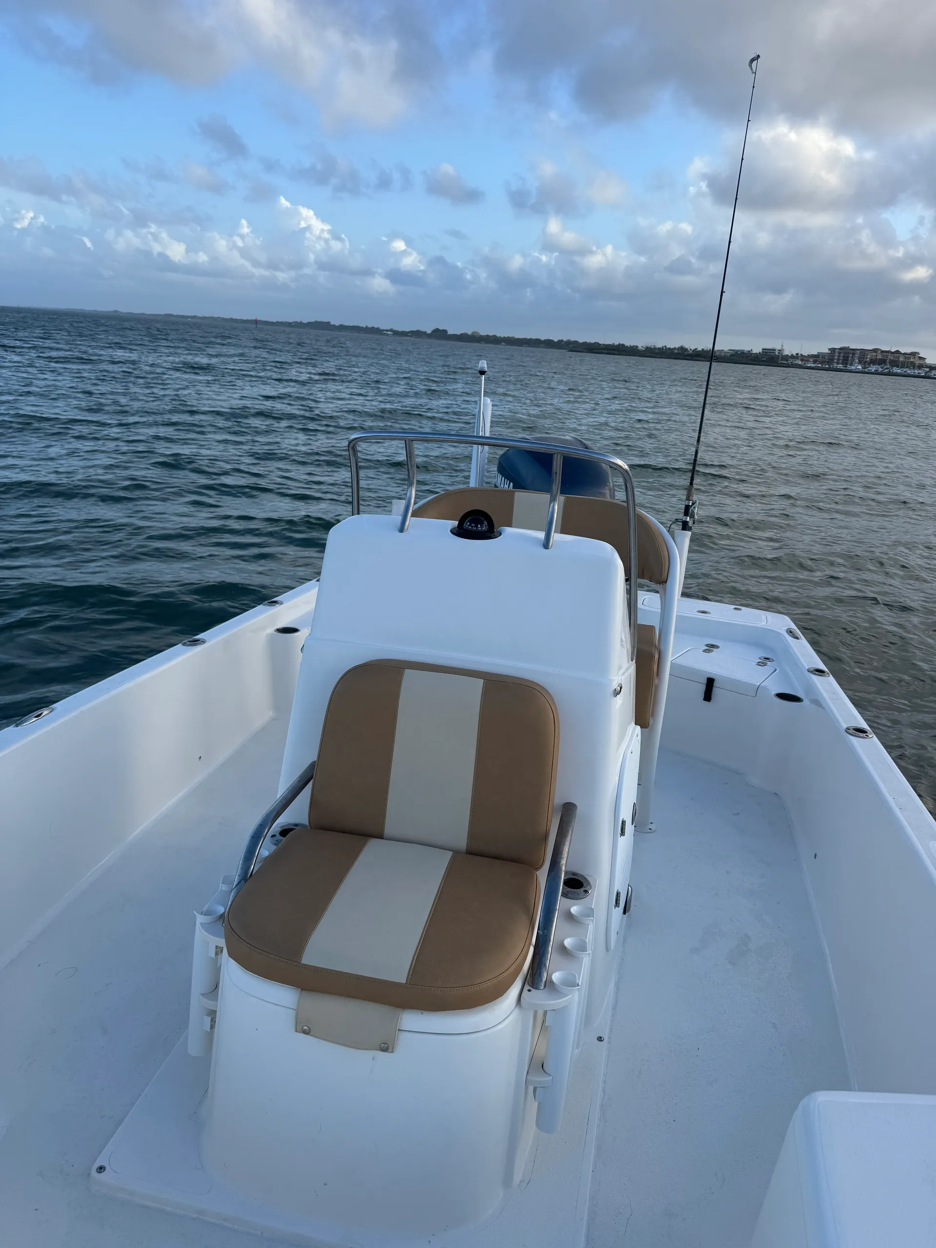 SCOUT BOATS 221 WINYAH BAY in Vero Beach, FL — photo 6