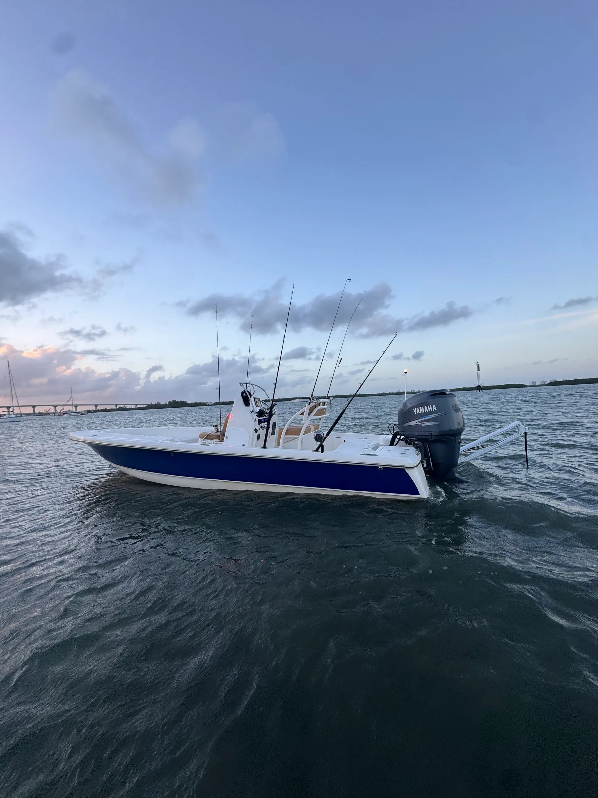 SCOUT BOATS 221 WINYAH BAY in Vero Beach, FL — photo 8