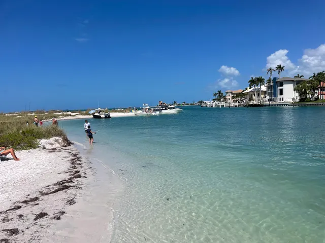 Rent a pontoon in Tierra Verde, FL near me