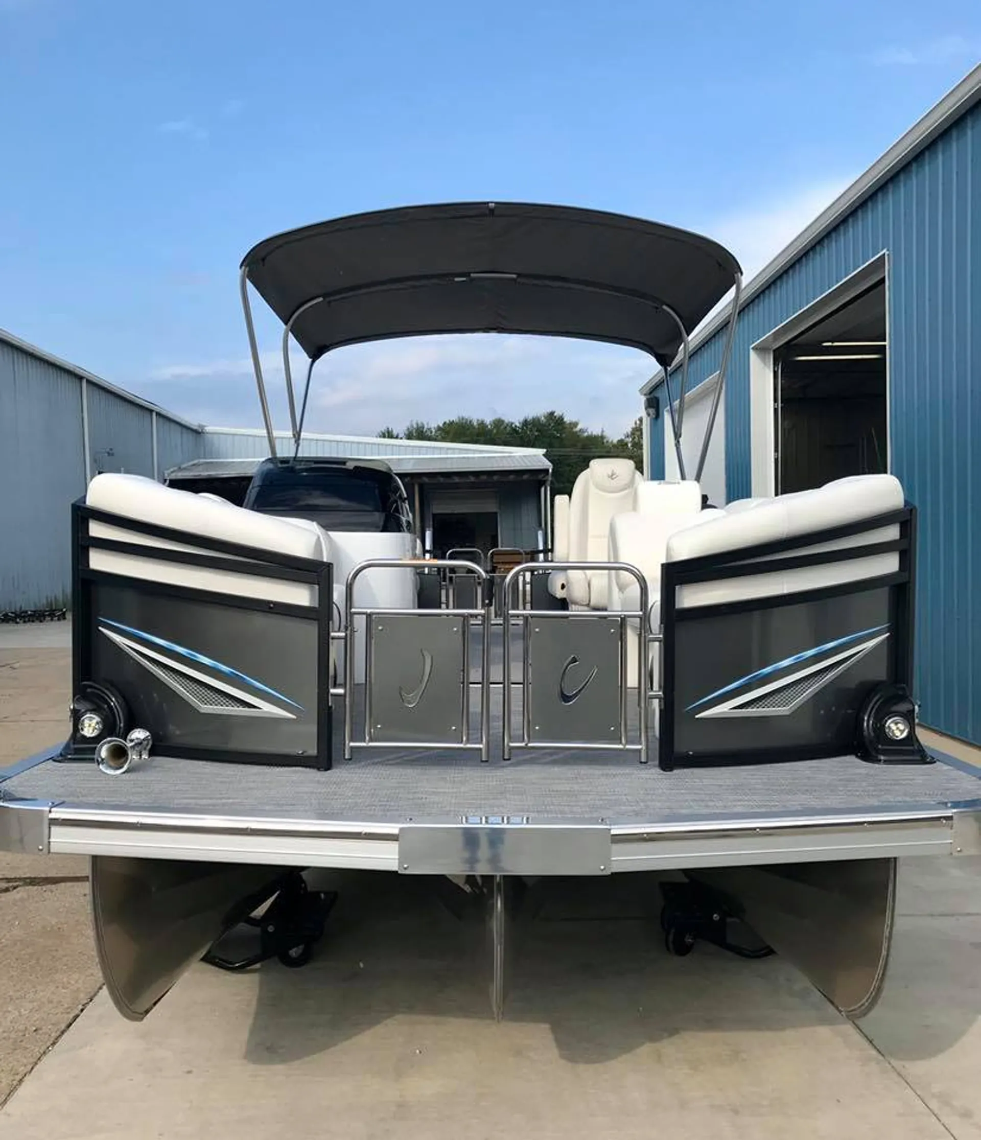 JC AND NEPTOON PONTOON NEPTOON 23 TT SPORT in Plain City, OH — photo 5