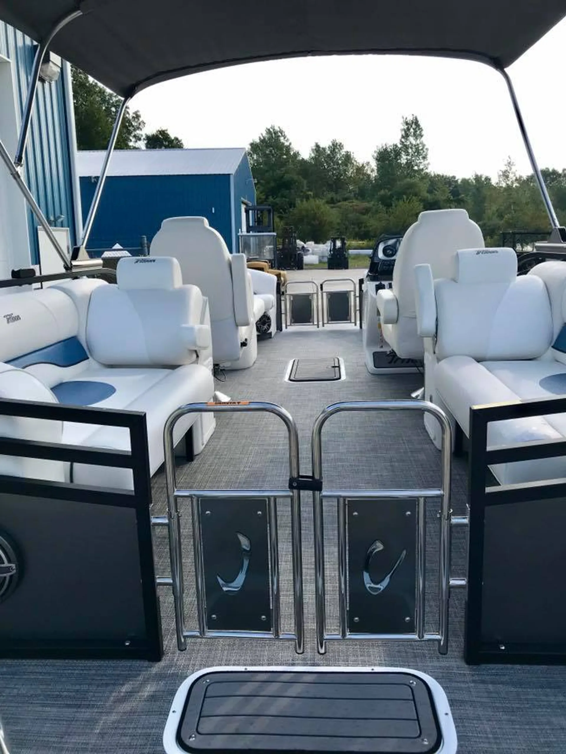 JC AND NEPTOON PONTOON NEPTOON 23 TT SPORT in Plain City, OH — photo 10