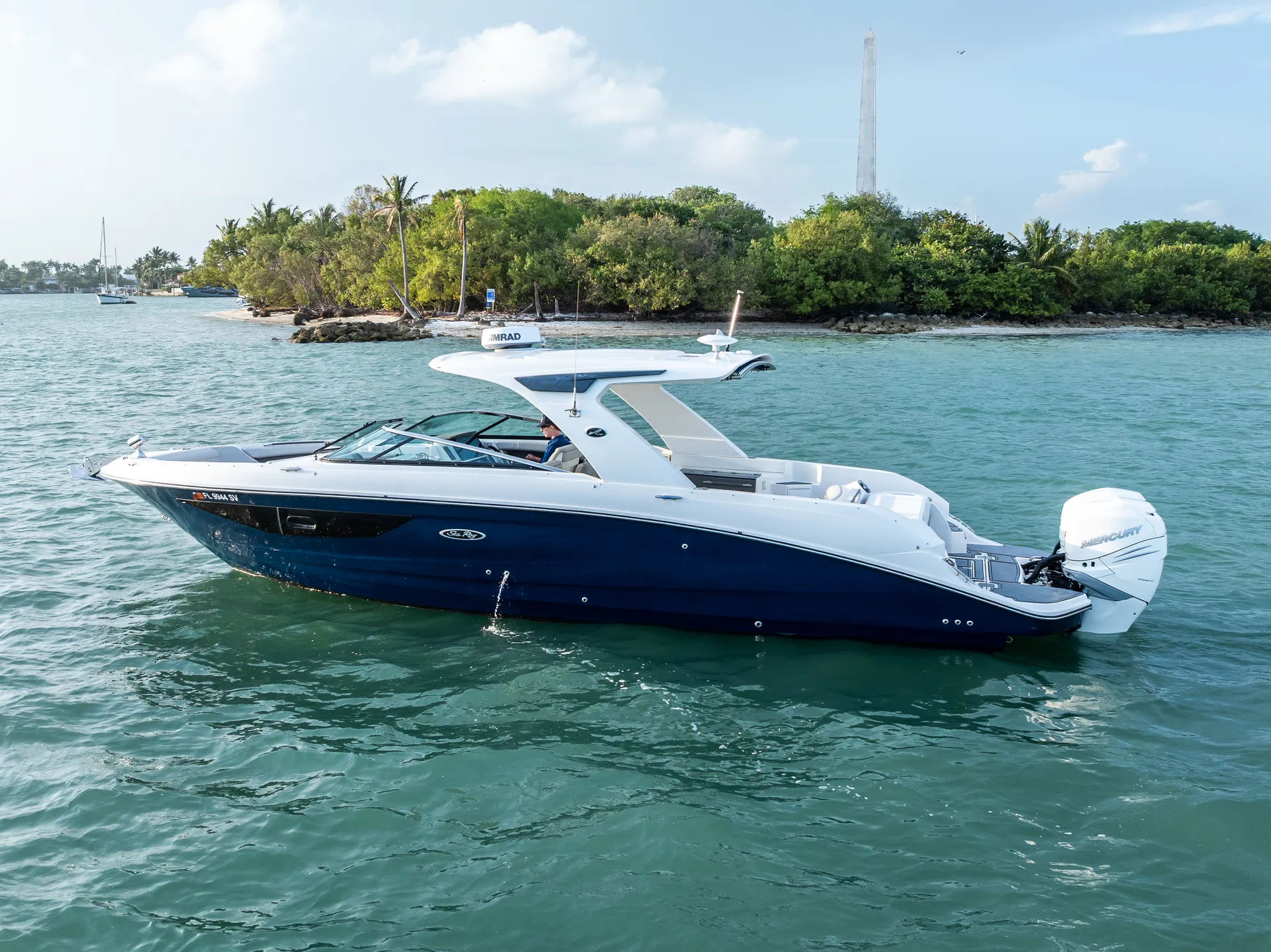 SEA RAY BOATS SLX 350 OB in Hollywood, FL — photo 5