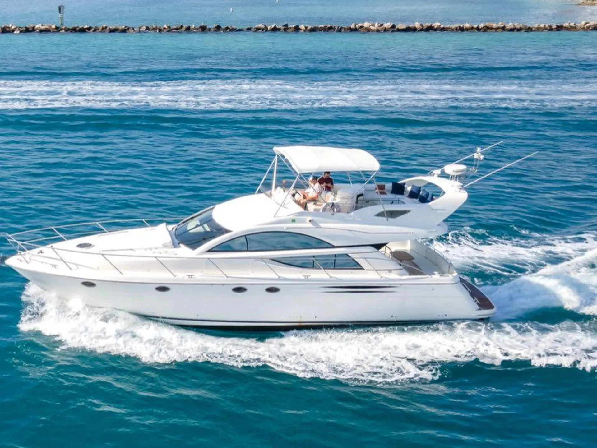 Fairline 50 in Miami, FL