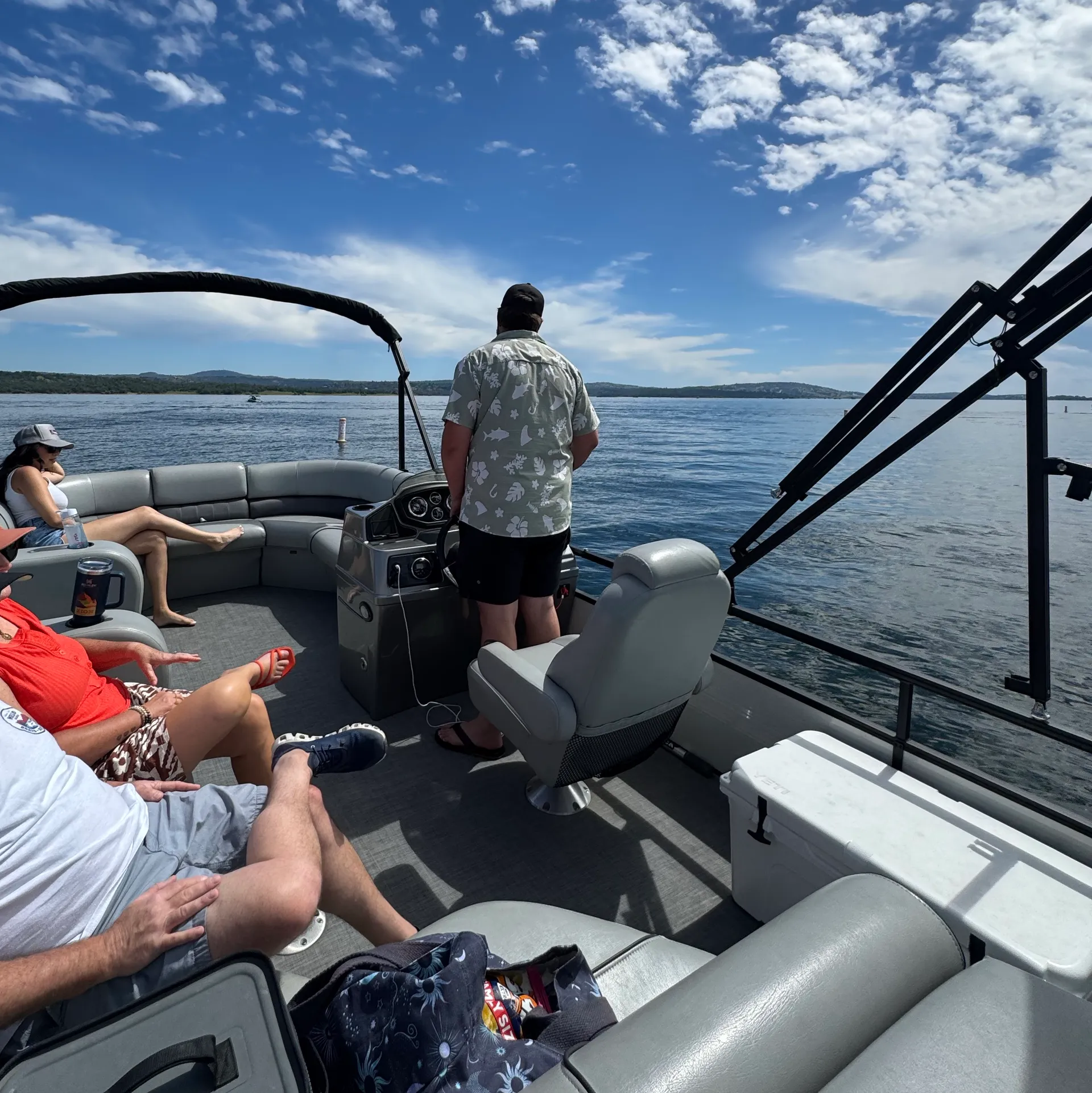 Lowe SS210 Pontoon 115hp Mercury Pro XS