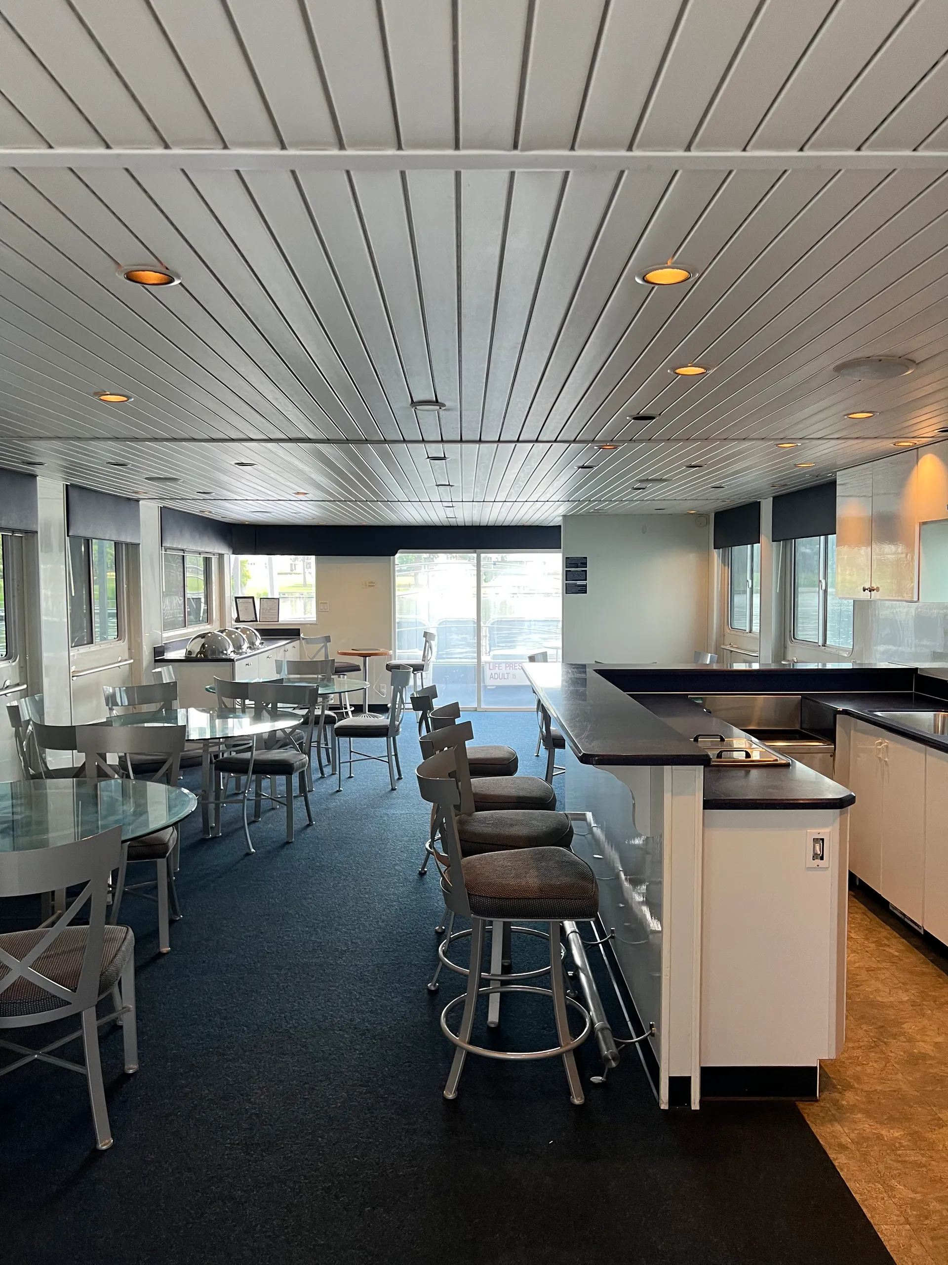 SUMERSET HOUSEBOATS 80'X18' WIDE CABIN in Chicago, IL — photo 8